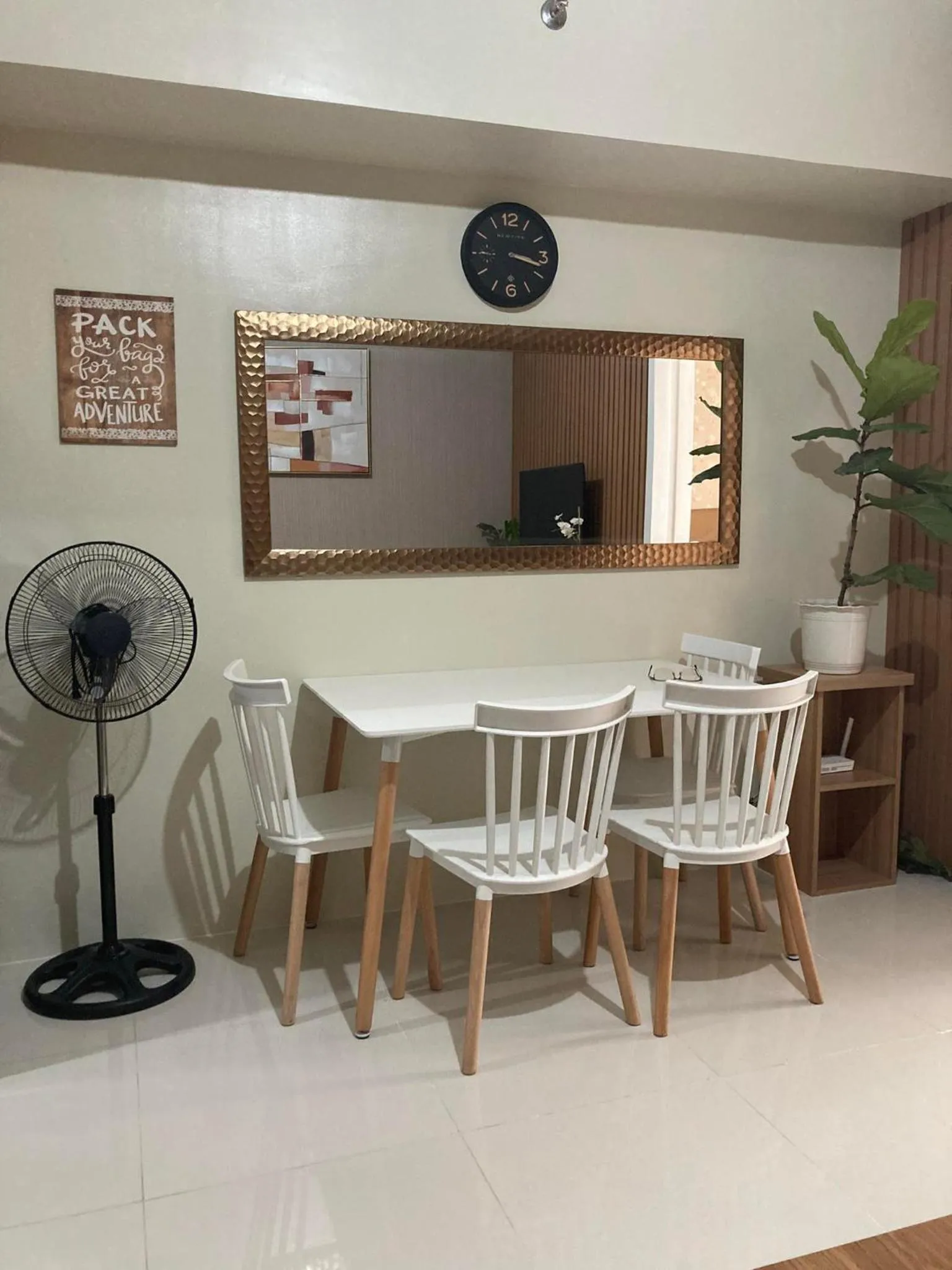 Dining area in Brenthill Condominium