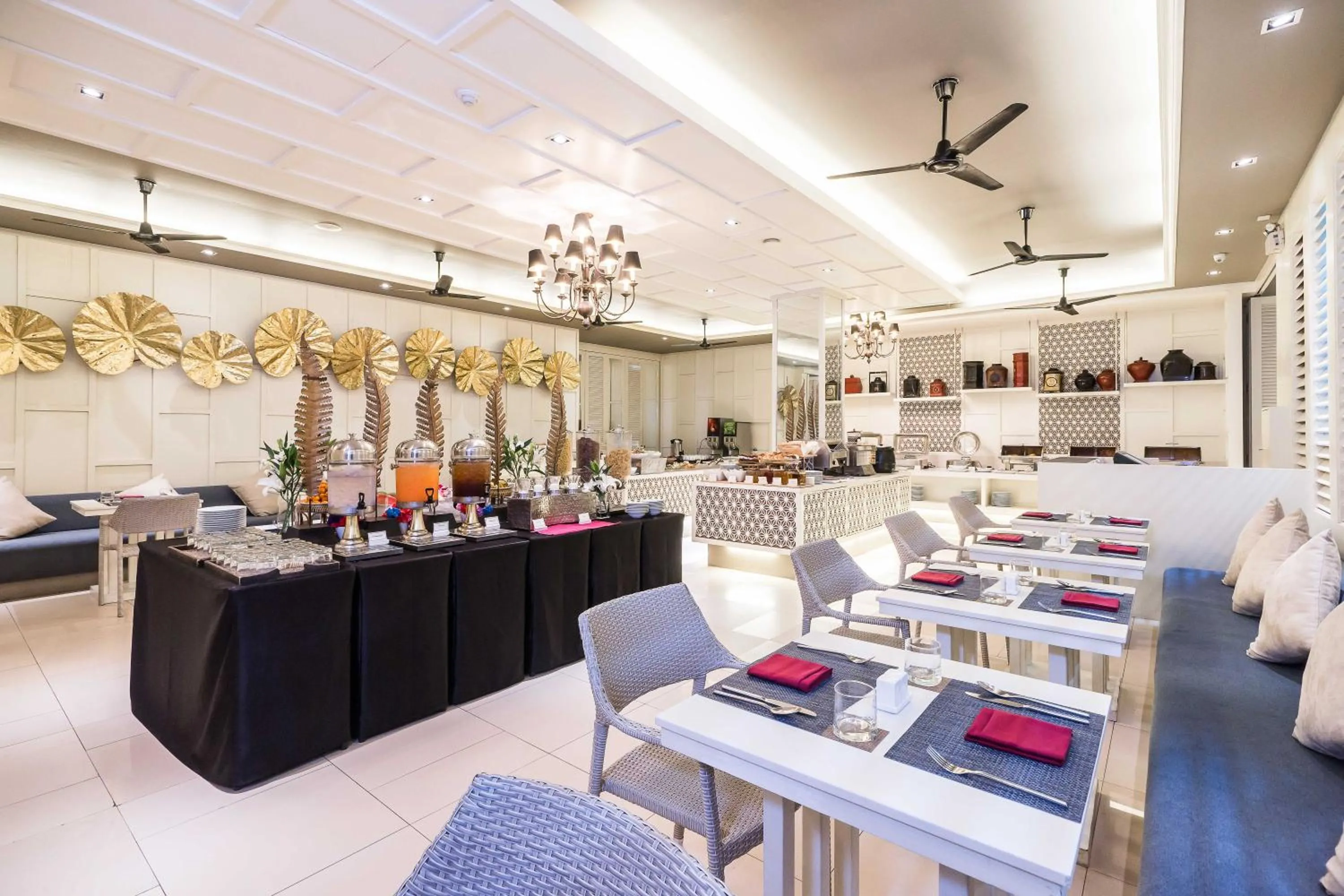 American breakfast in Best Western Patong Beach