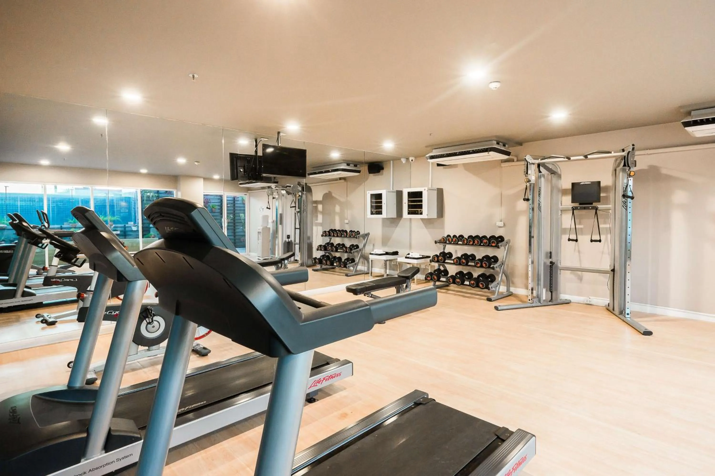 Fitness centre/facilities in Best Western Patong Beach