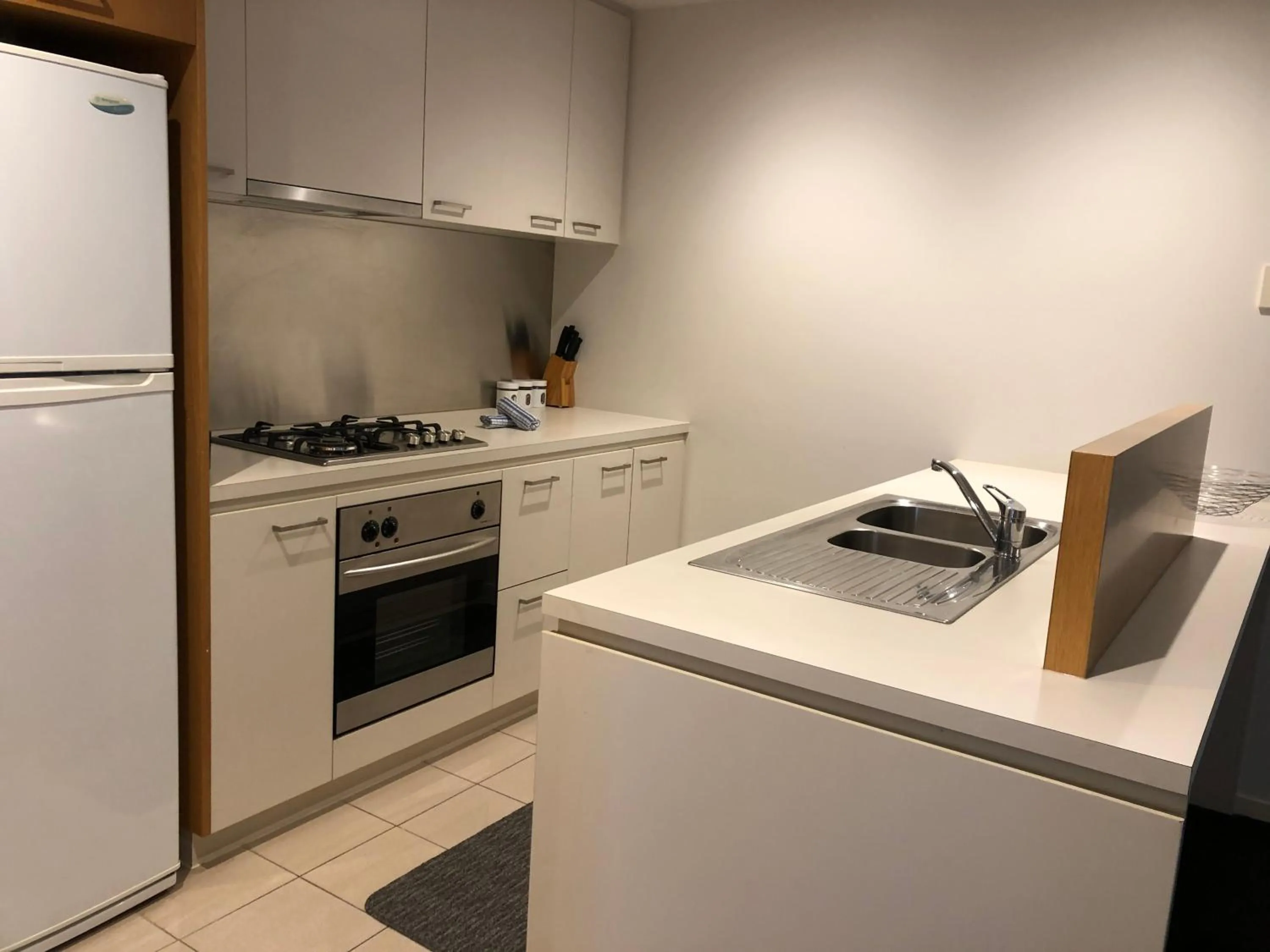 Kitchen or kitchenette in Accent Accommodation@Docklands
