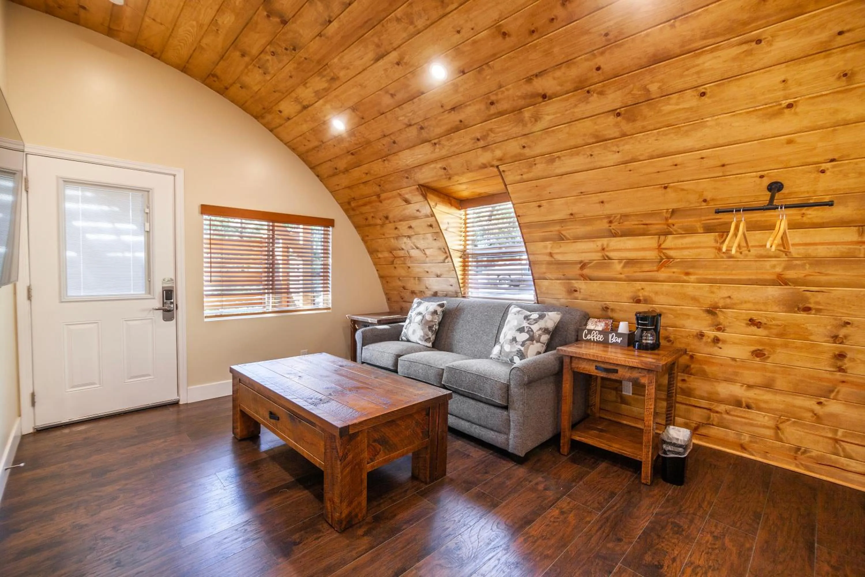Living room in Tahquitz Pines Retreat