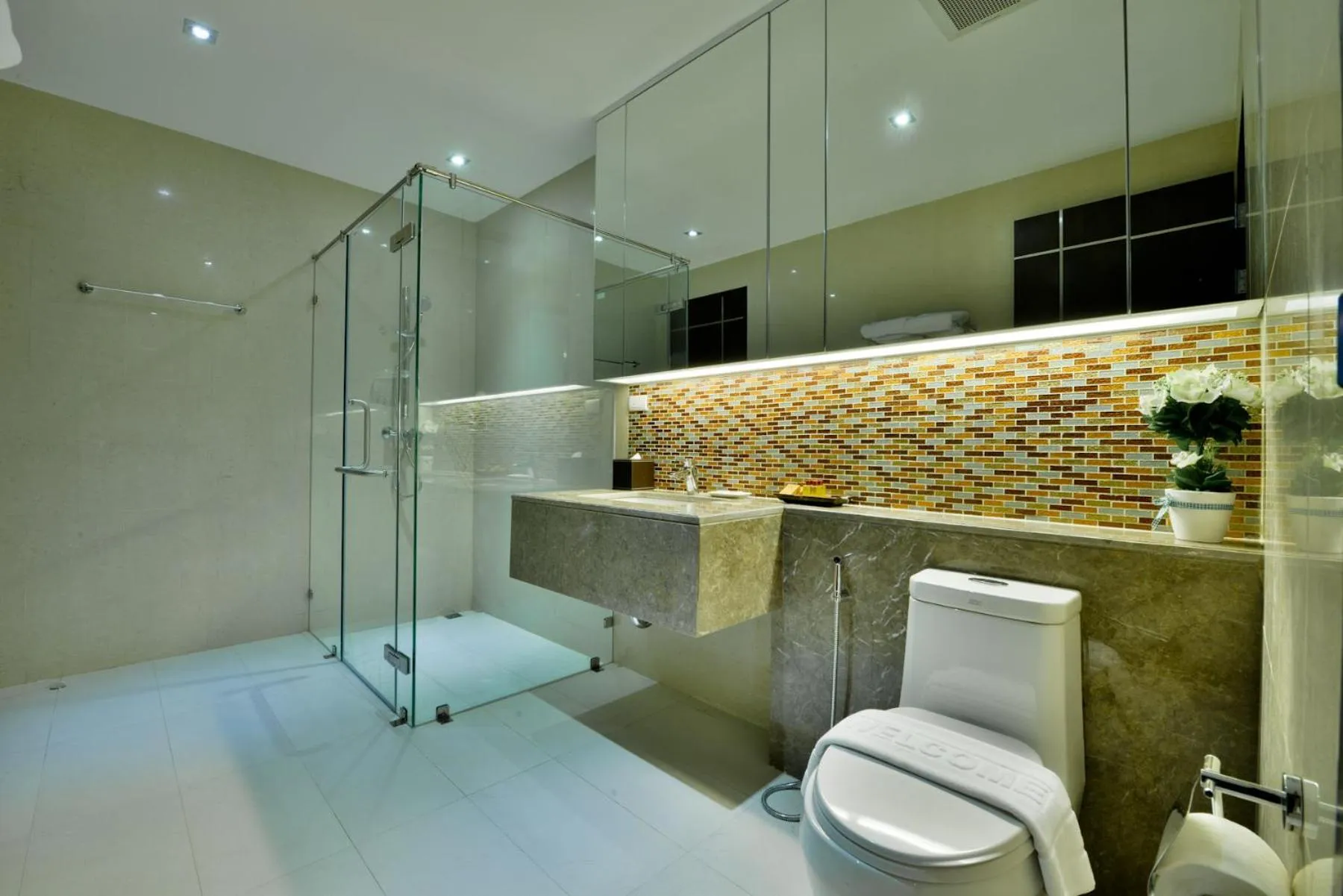 Bathroom in The Prestige Nana