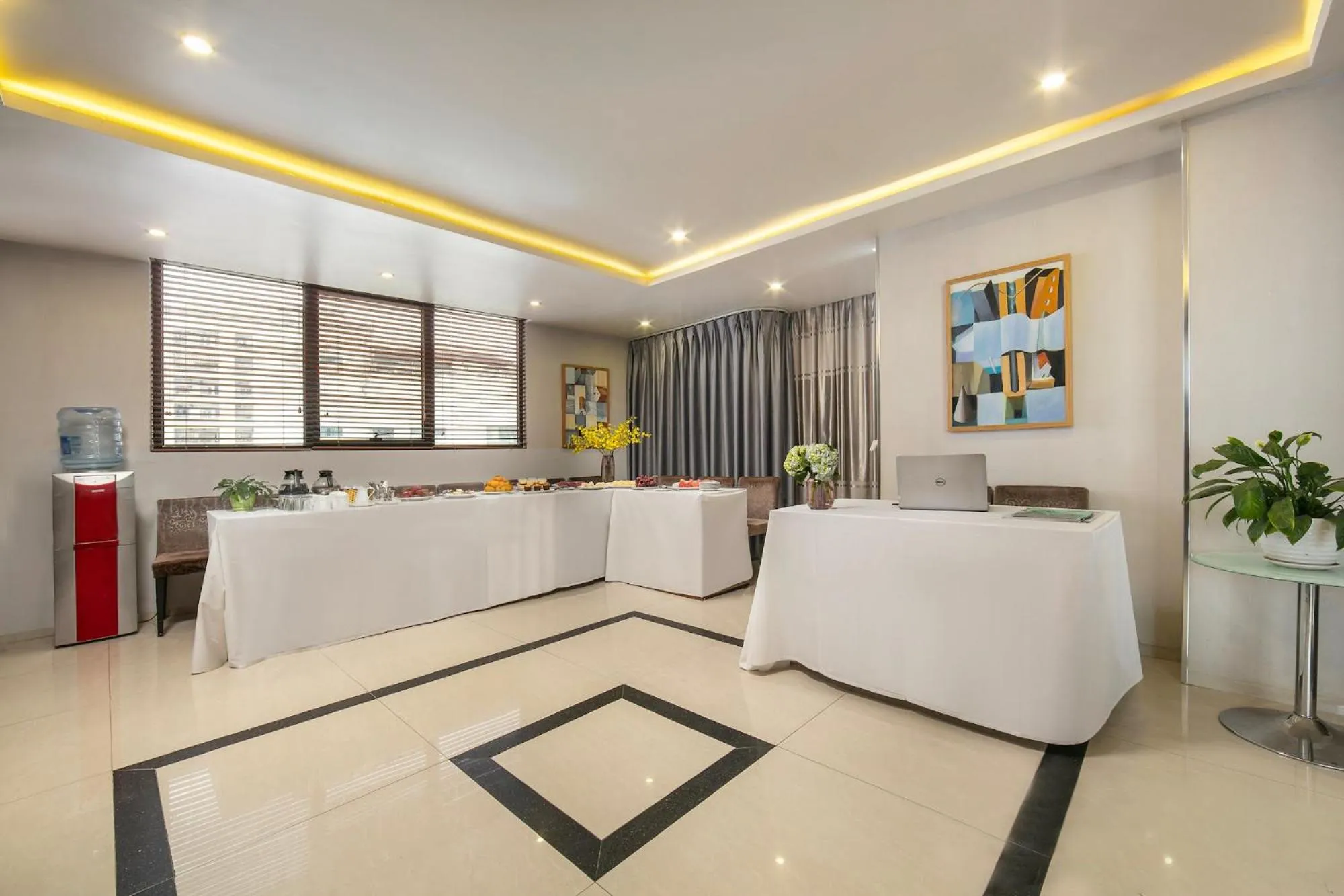 Meeting/conference room in Parkside Sunline Hotel