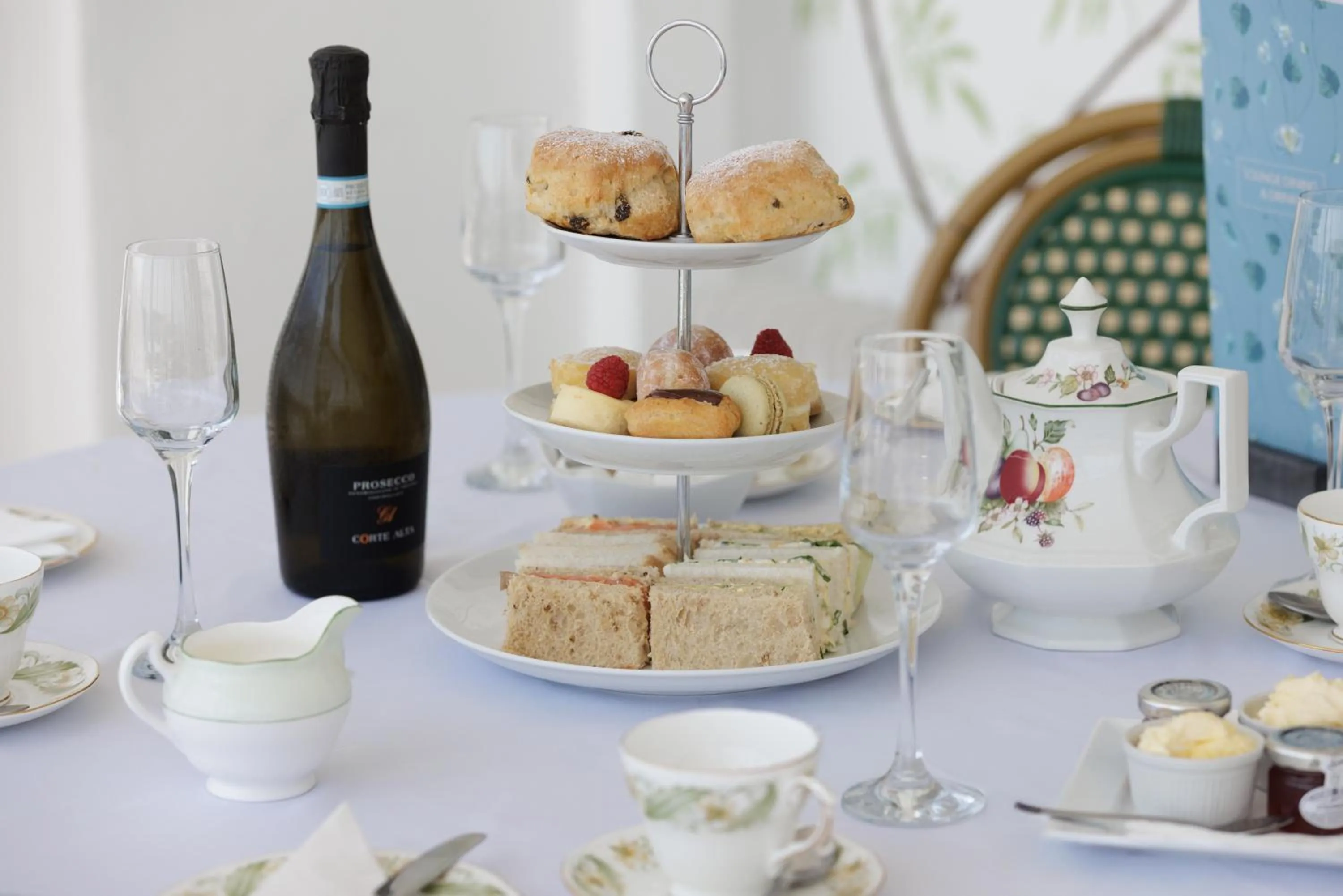 Food in The Cumberland Hotel