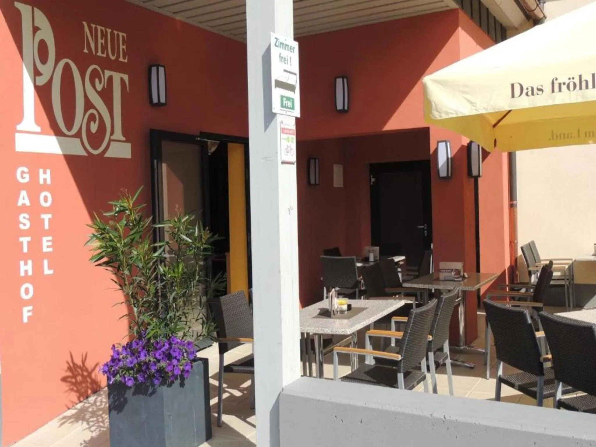 Property building in Hotel-Gasthof Neue Post