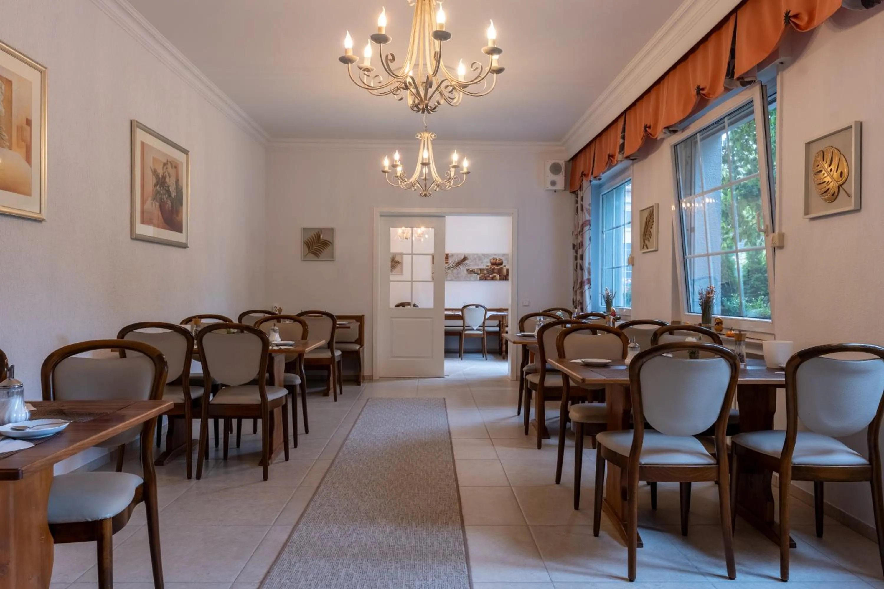 Dining area in Rixbecker Alpen - Hotel Koch
