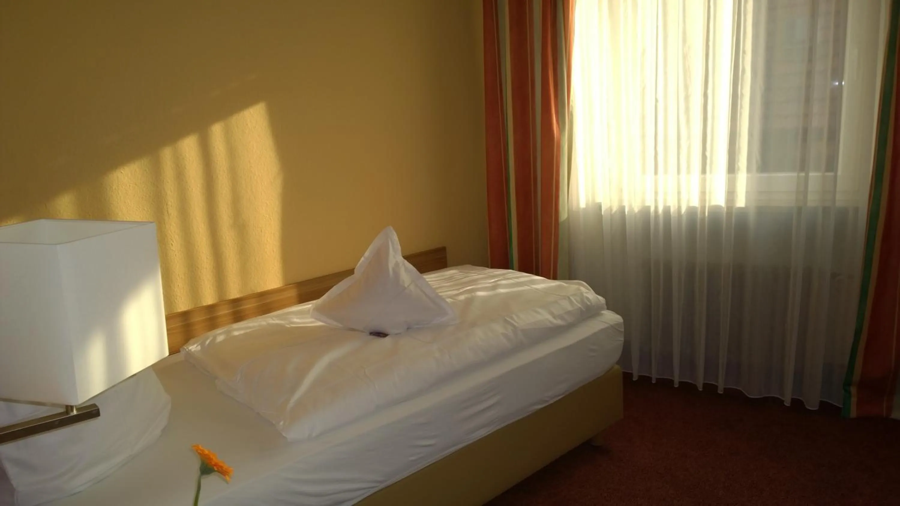 Day, Bed in Weinhotel Rose