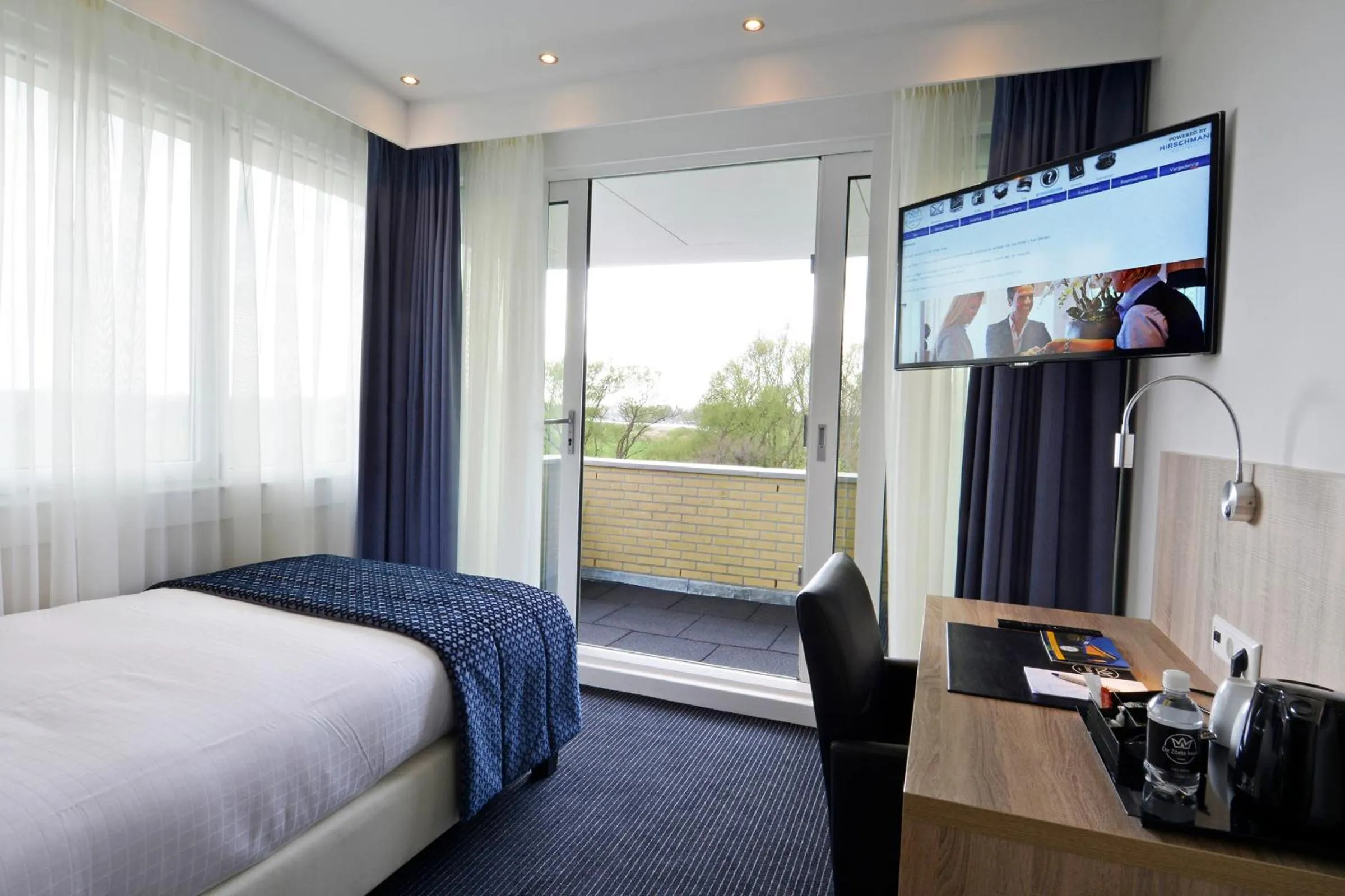 Bed in Hotel De Zoete Inval Haarlemmerliede