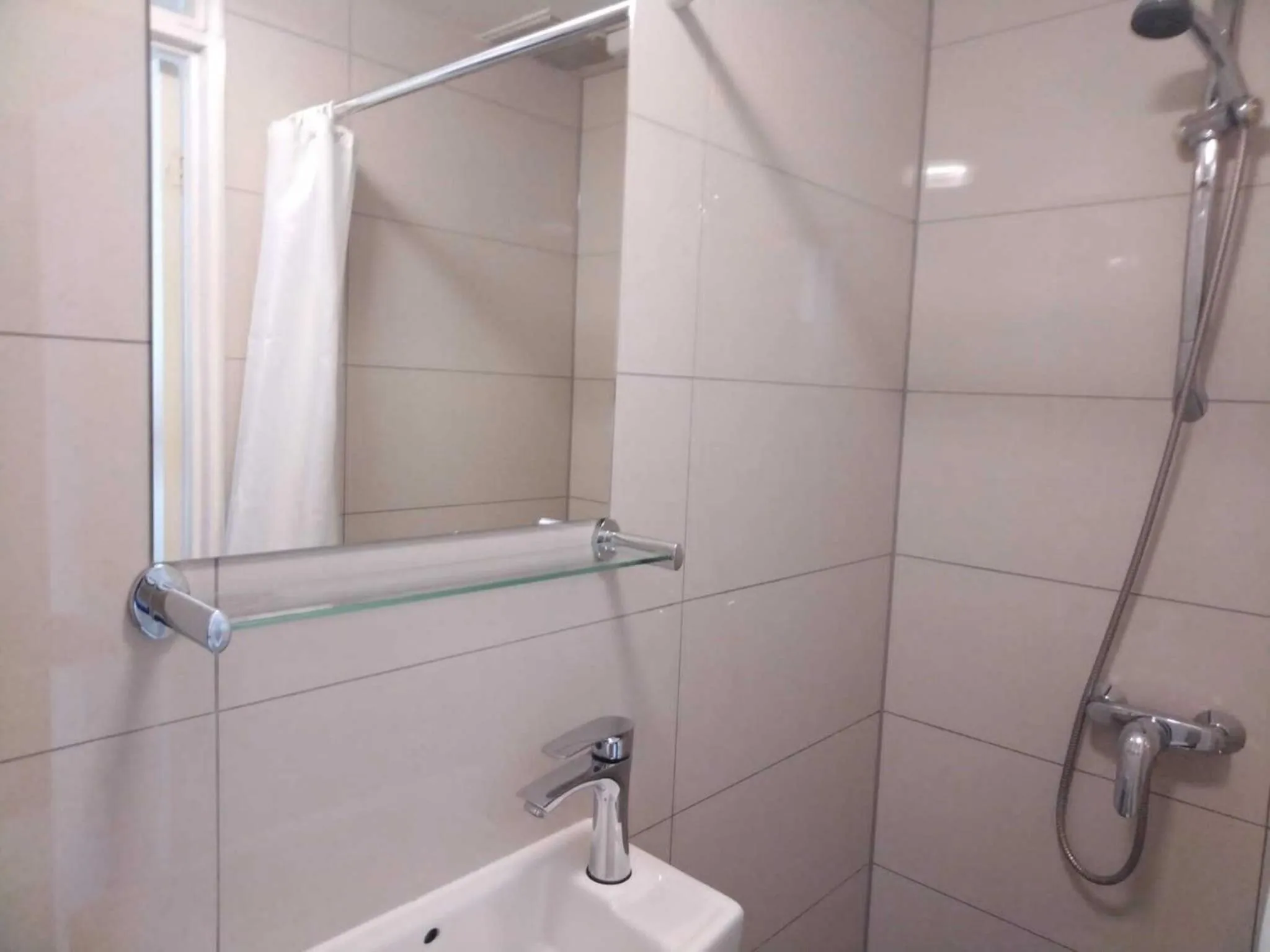 Bathroom in St Simeon