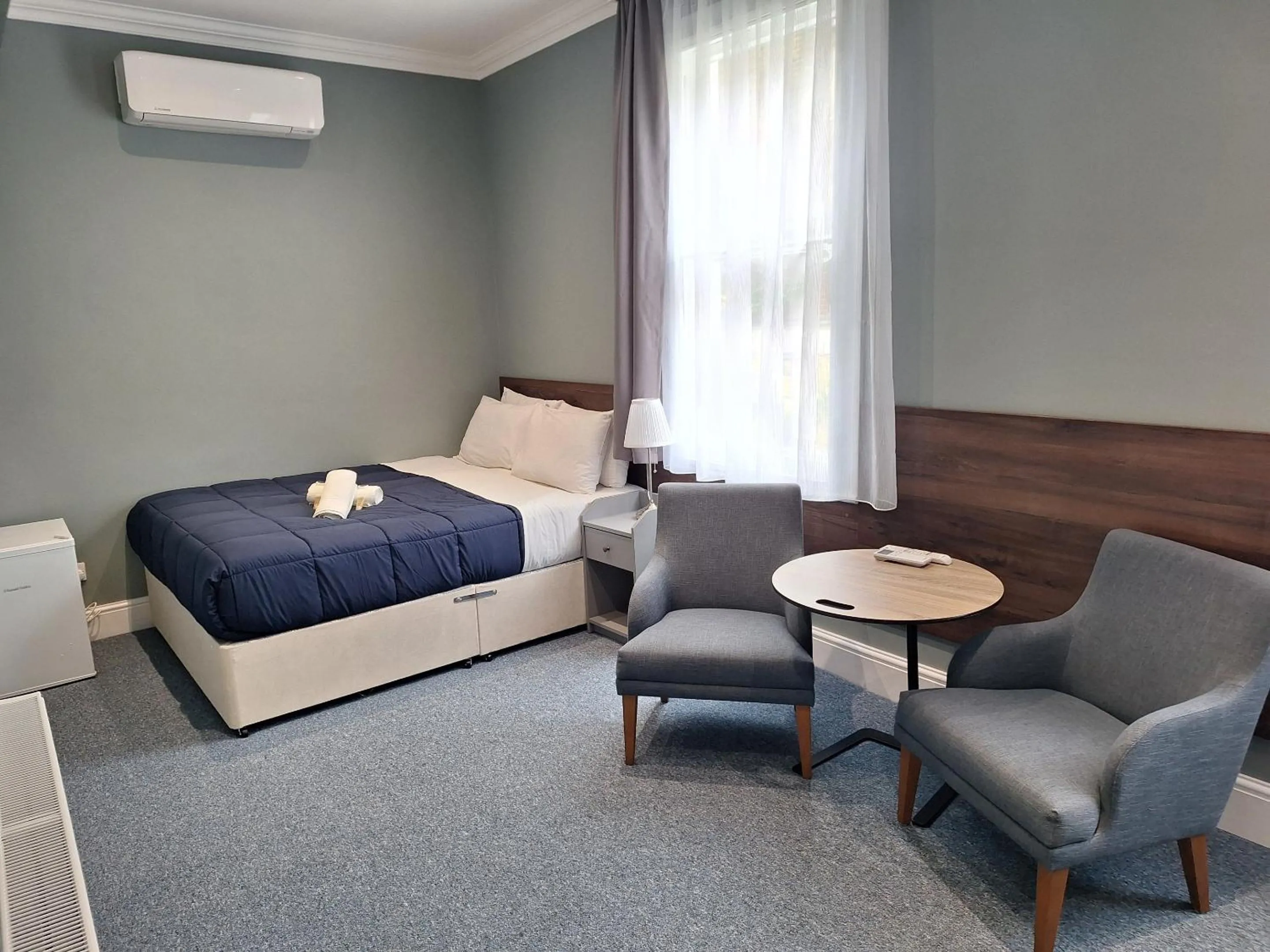 Bedroom, Bed in St Simeon