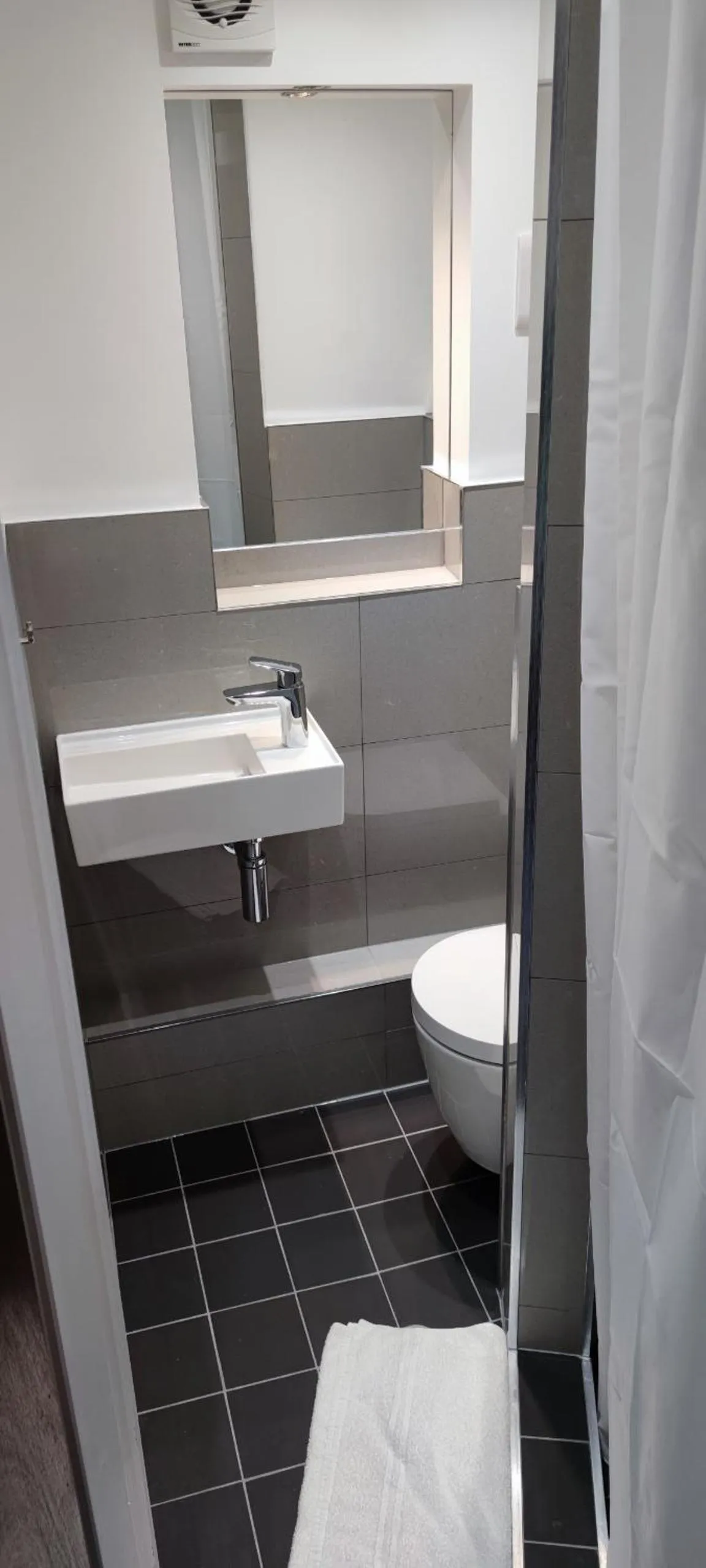 Bathroom in St Simeon