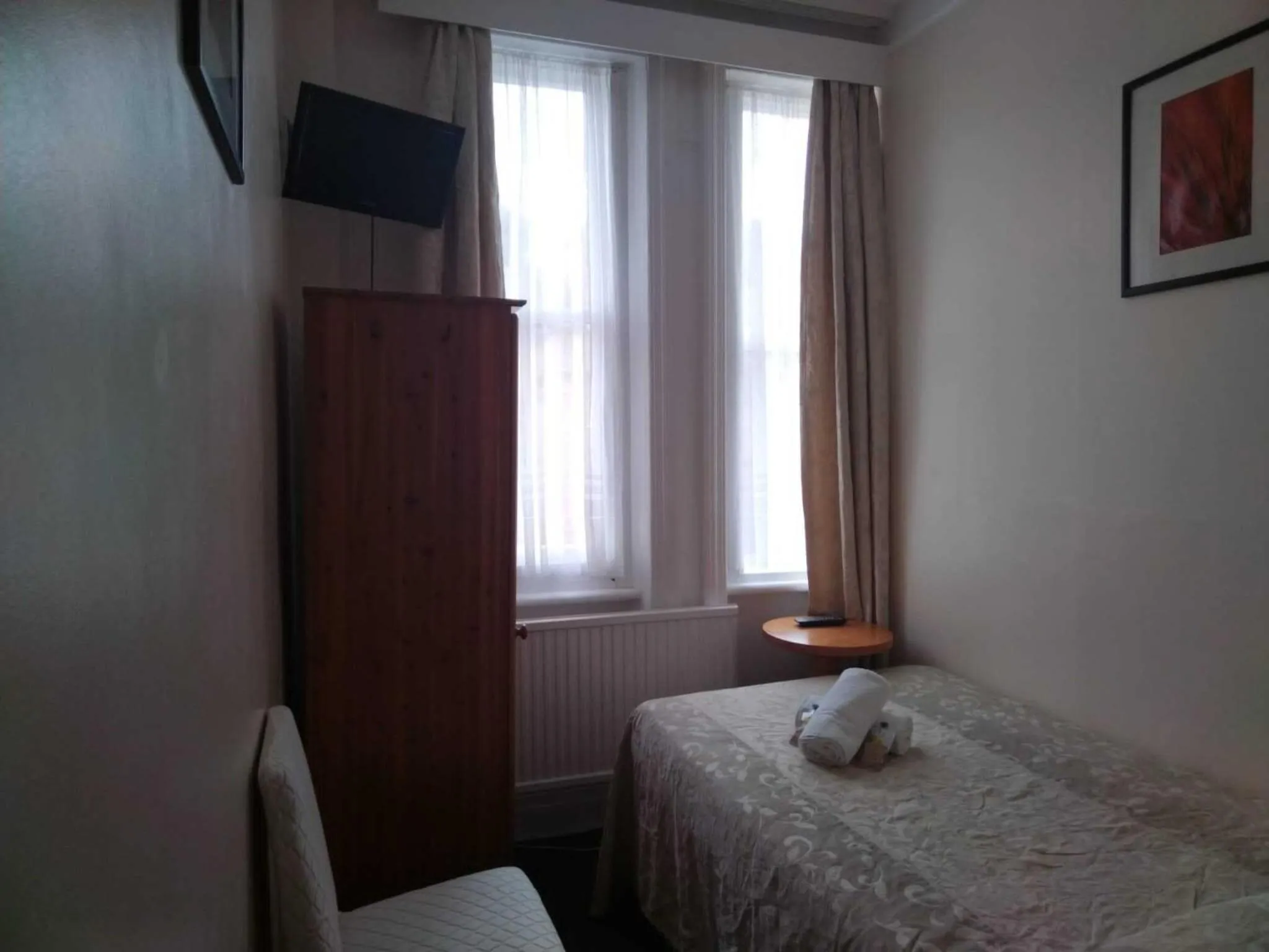 Bedroom, Bed in St Simeon