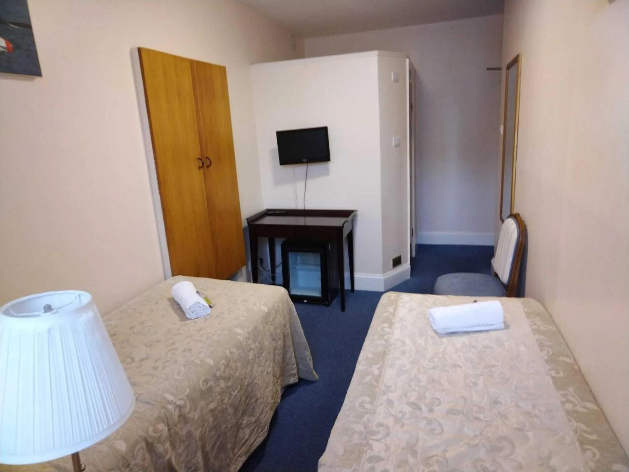 Bedroom, Bed in St Simeon