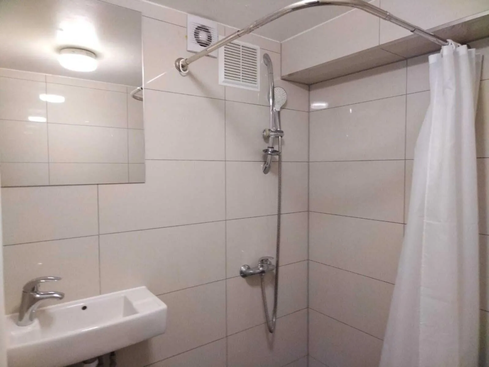 Bathroom in St Simeon