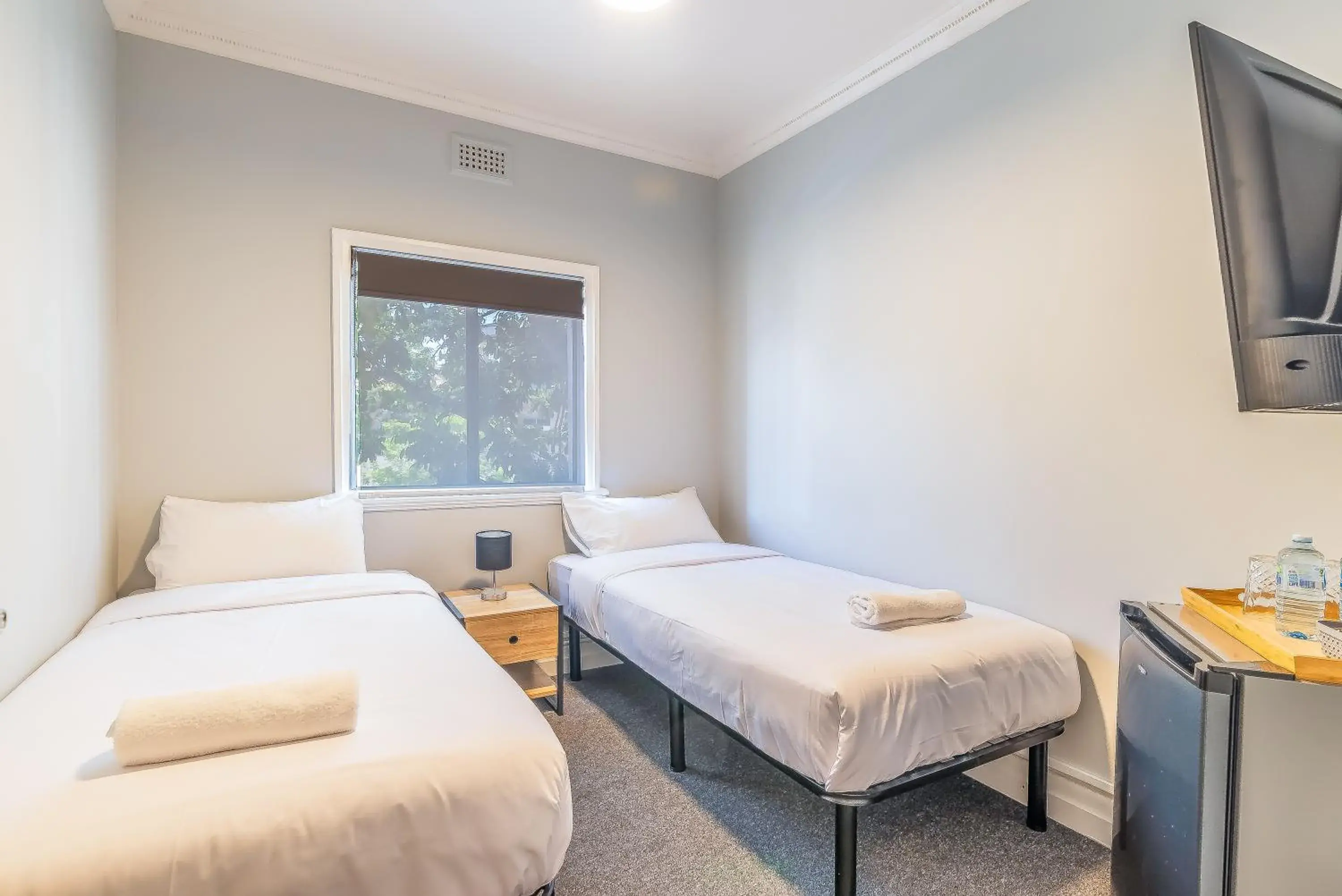 Arran Twin With Shared Bathroom & No A/C in K2 Brisbane Arran Twin With Shared Bathroom & No A/C in K2 Brisbane