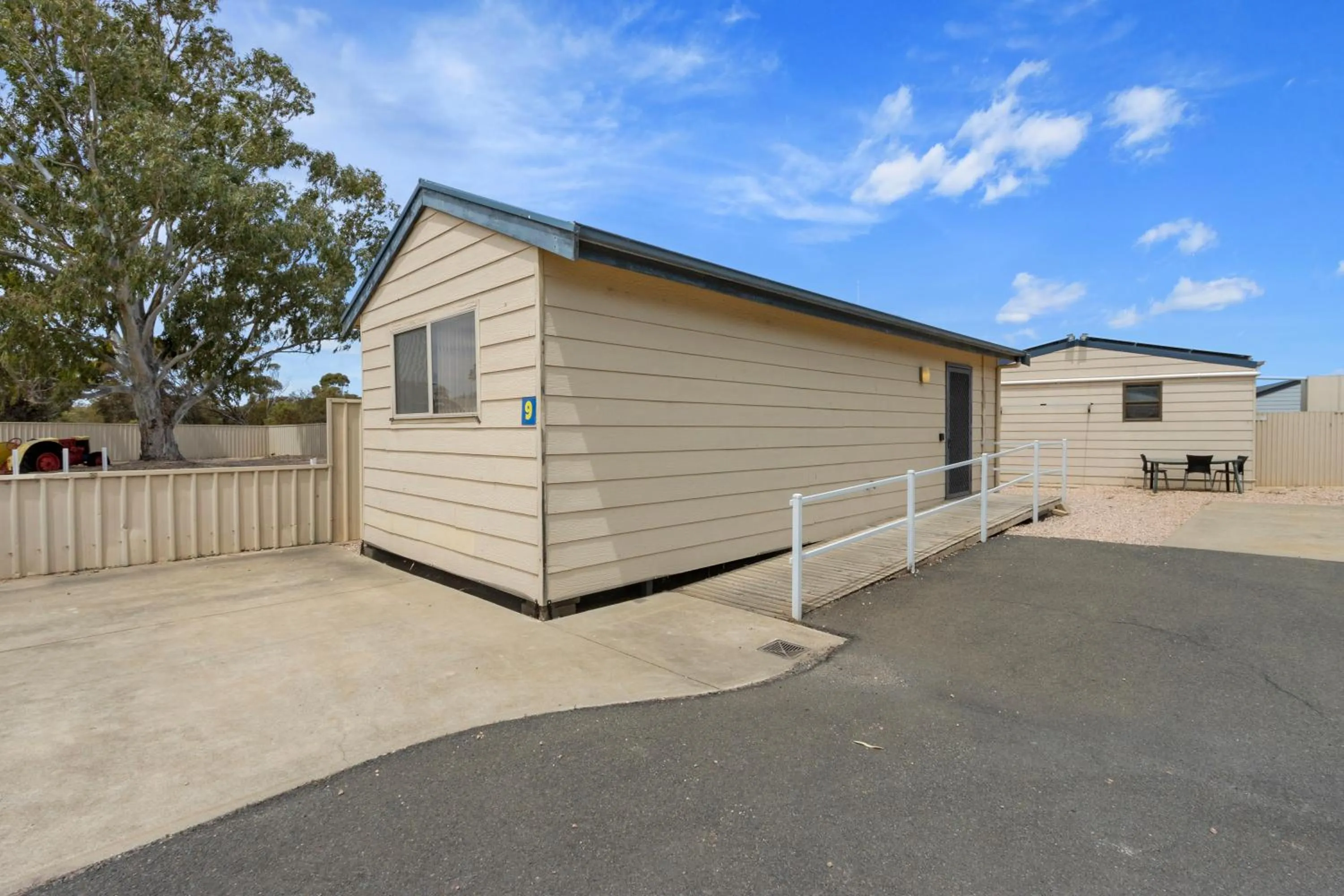 Costello Hotels - Moonta Bay Cabins