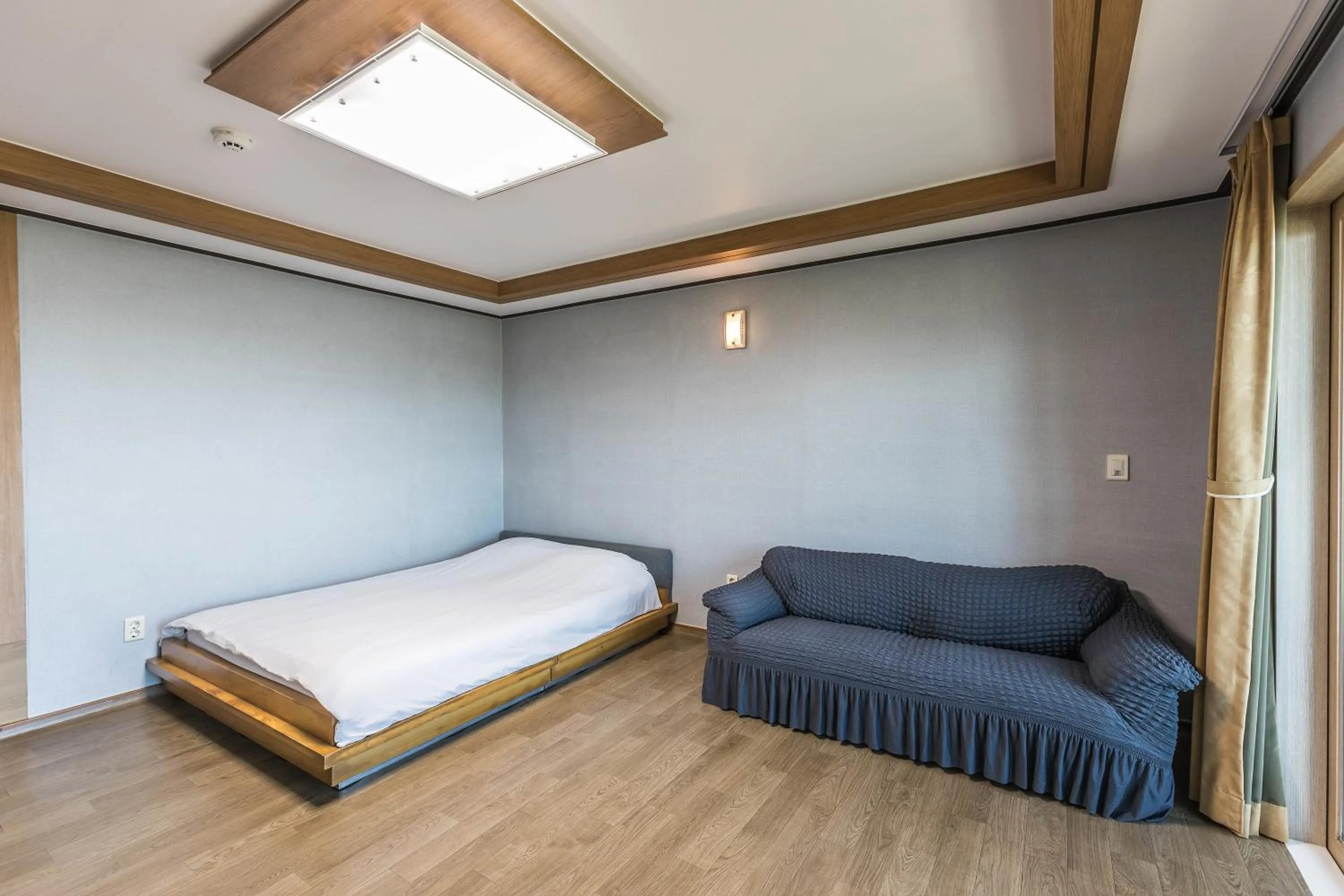 Living room, Bed in Sea Eco Beach