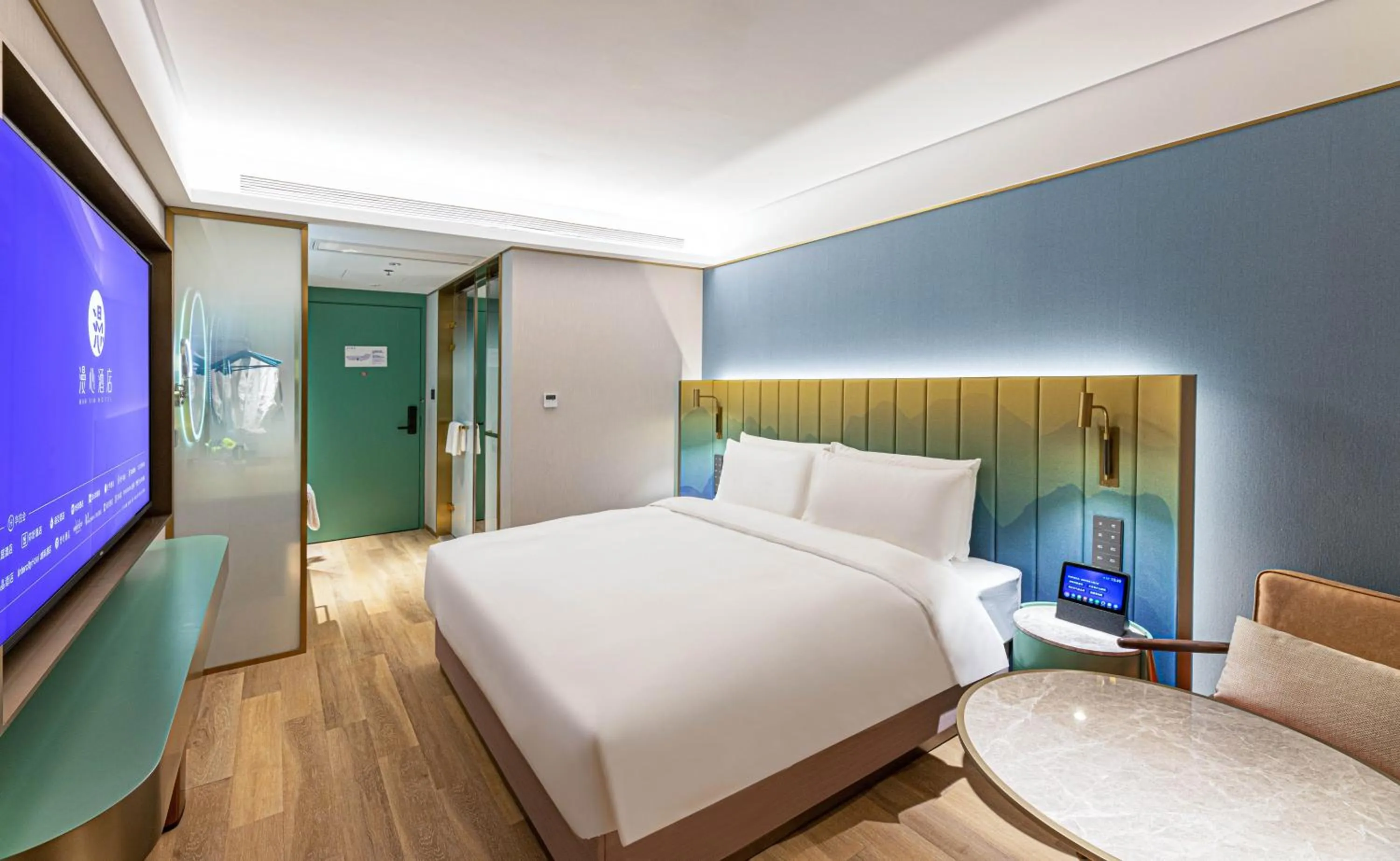 Photo of the whole room, Bed in Zhangjiagang Pedestrian Street Manxin Hotel
