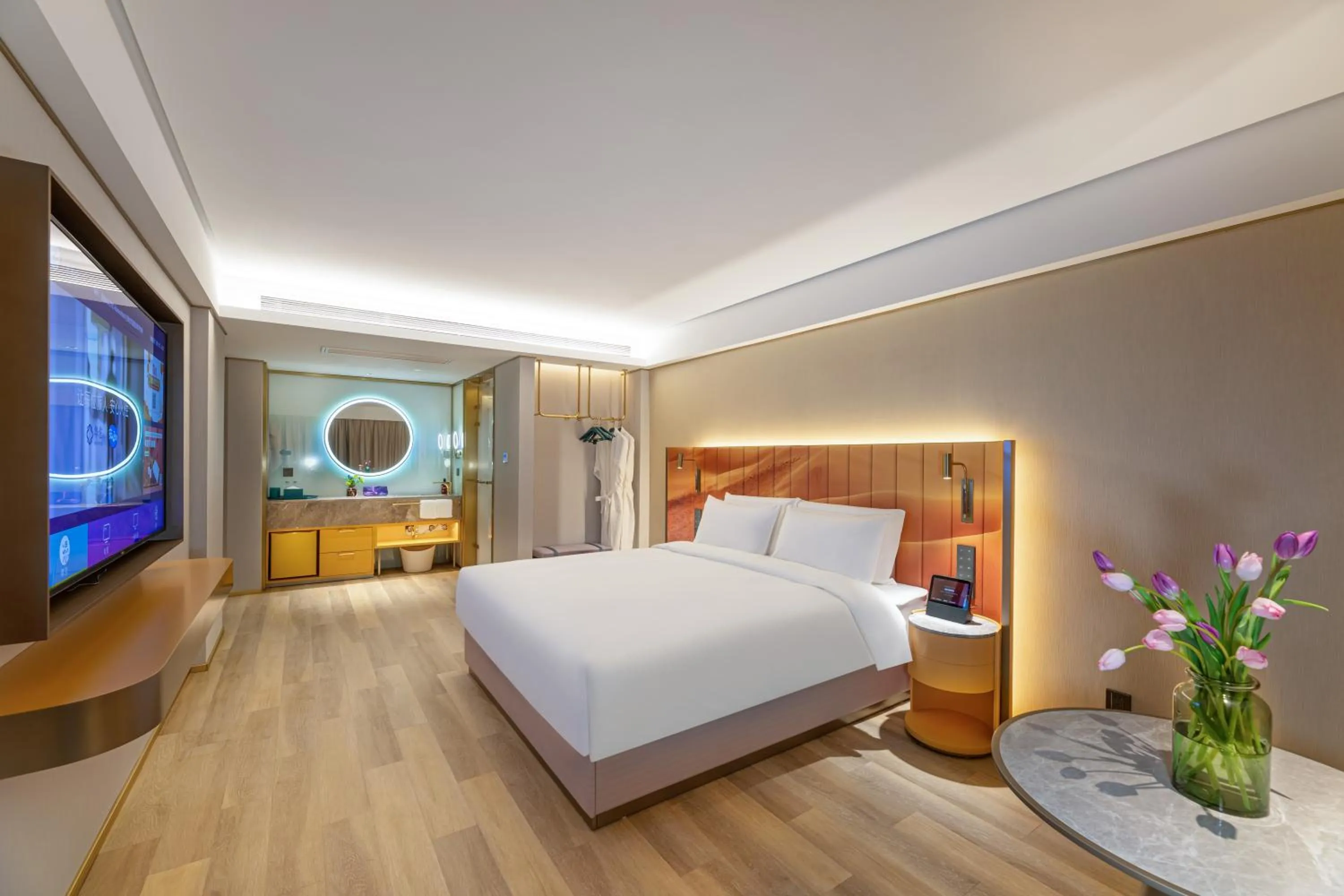 Photo of the whole room, Bed in Zhangjiagang Pedestrian Street Manxin Hotel