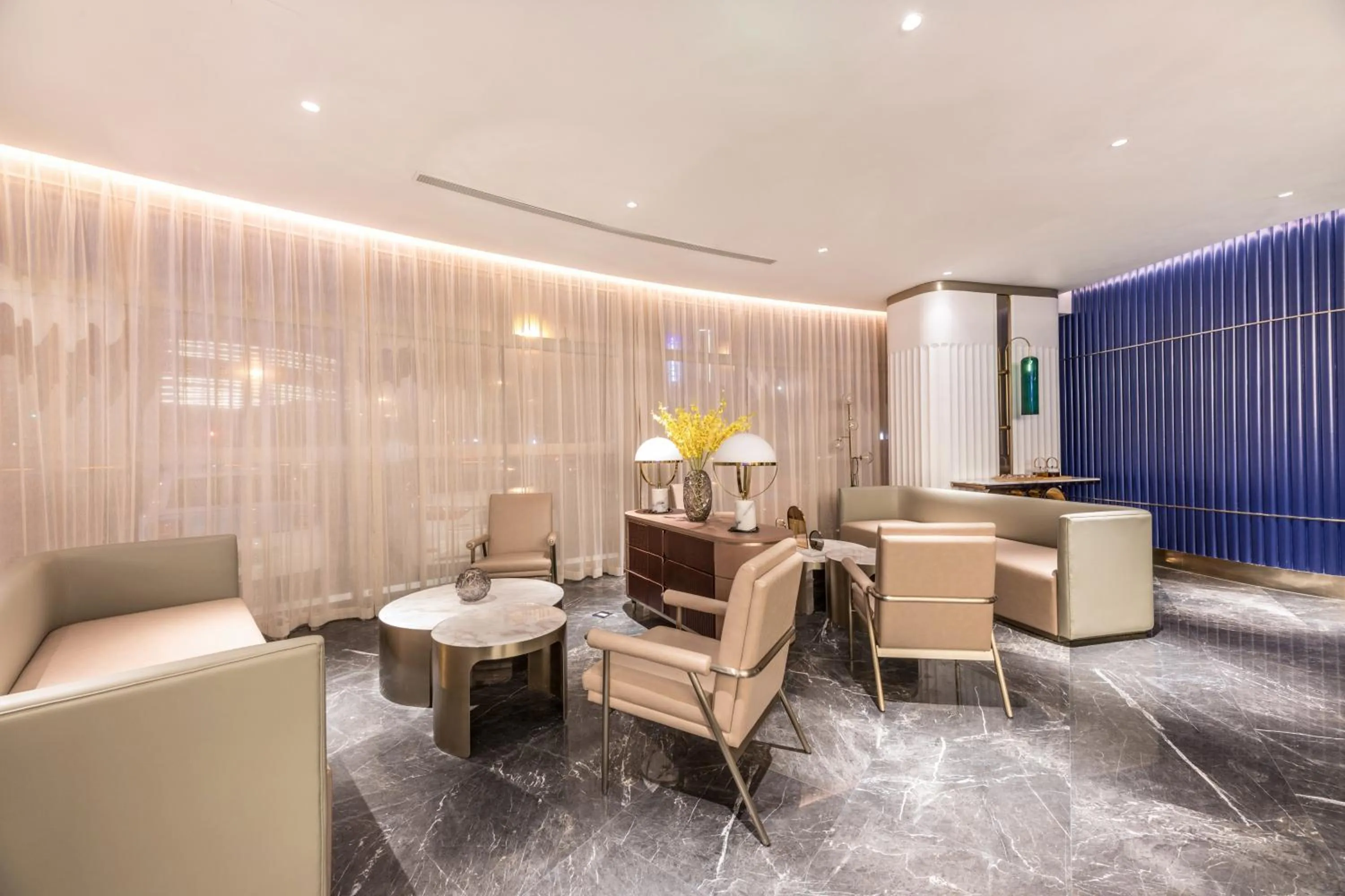 Business facilities in Zhangjiagang Pedestrian Street Manxin Hotel