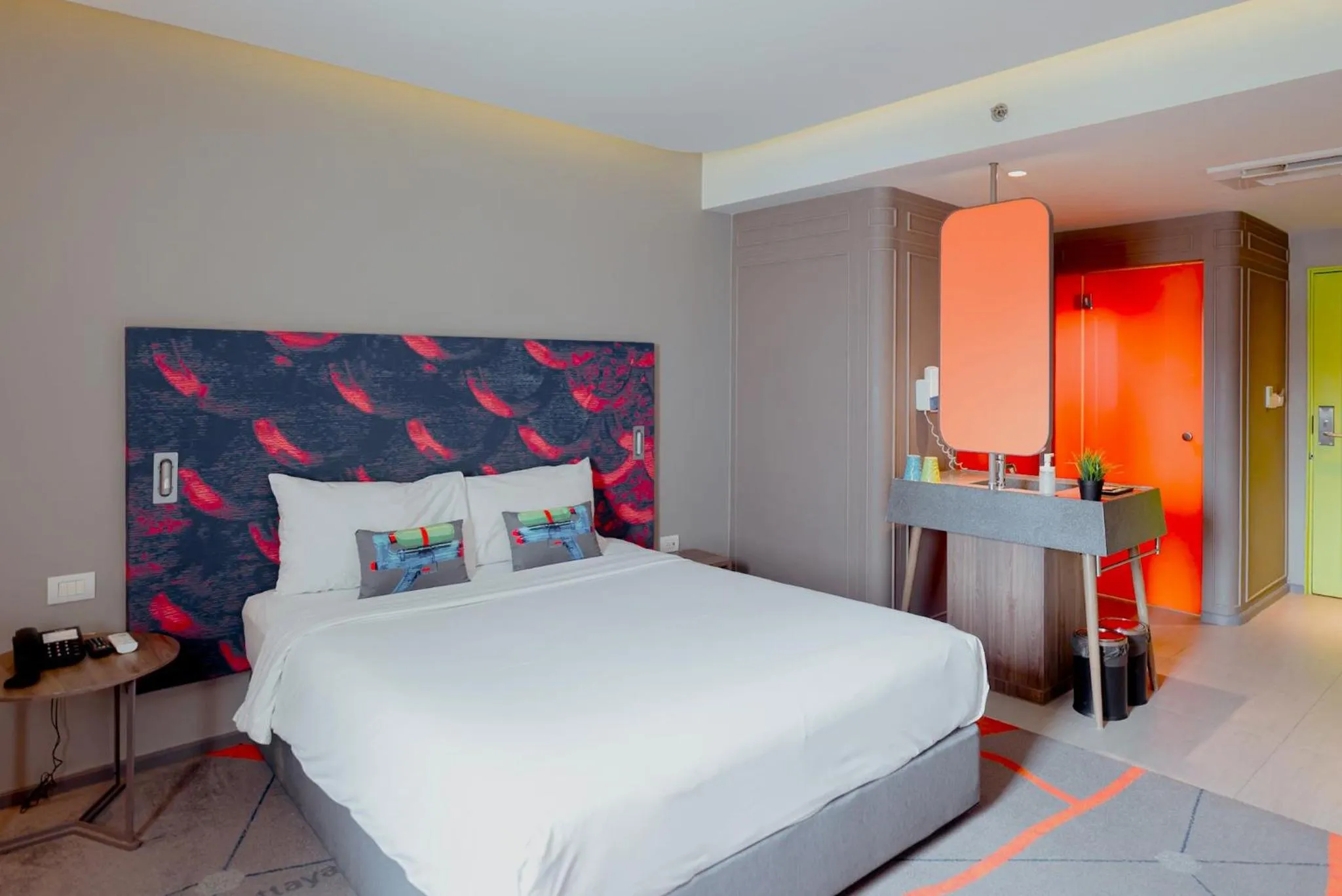 Bedroom, Bed in Tinidee Trendy Bangkok Khaosan