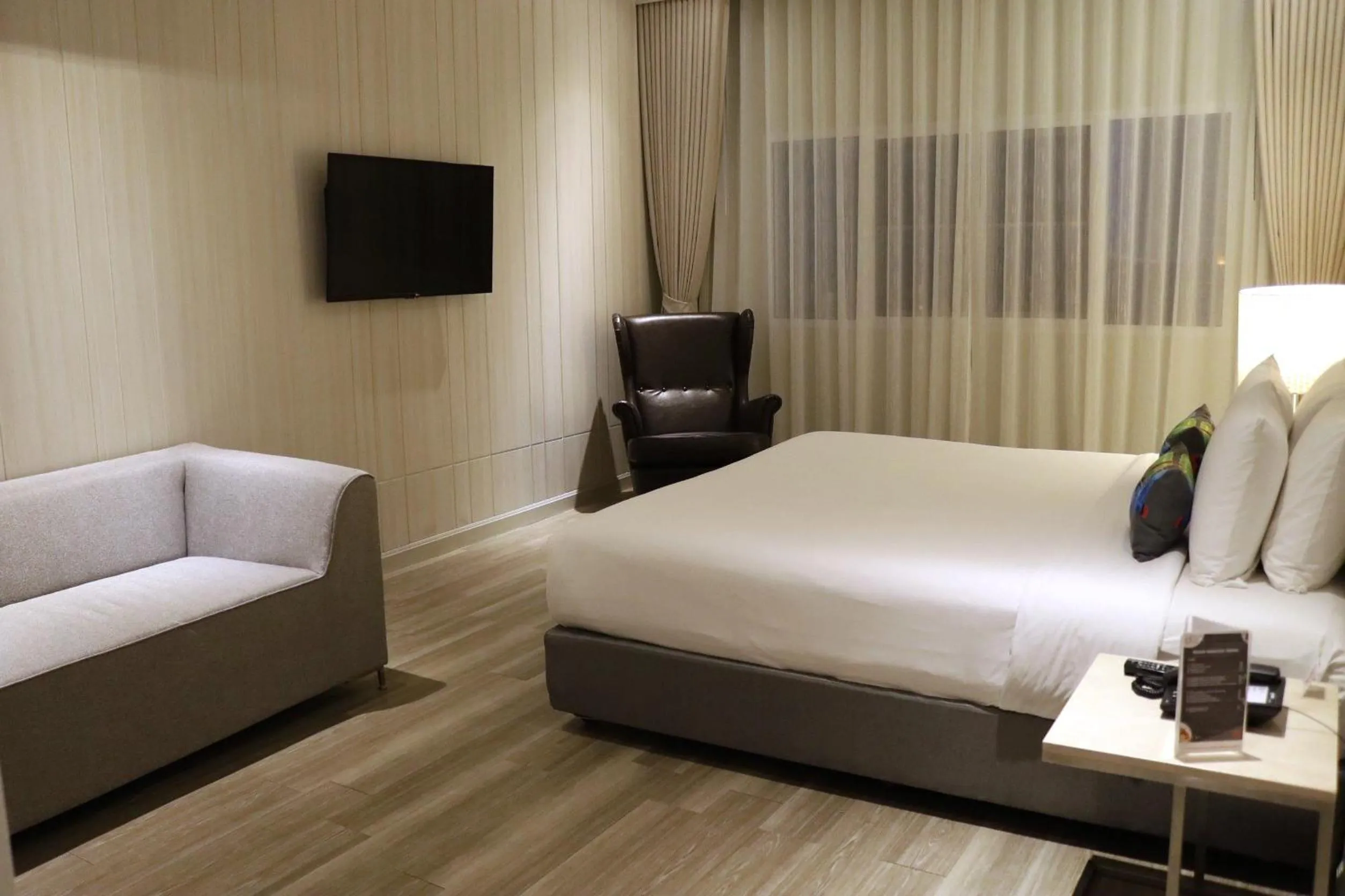 Bedroom, Bed in Tinidee Trendy Bangkok Khaosan