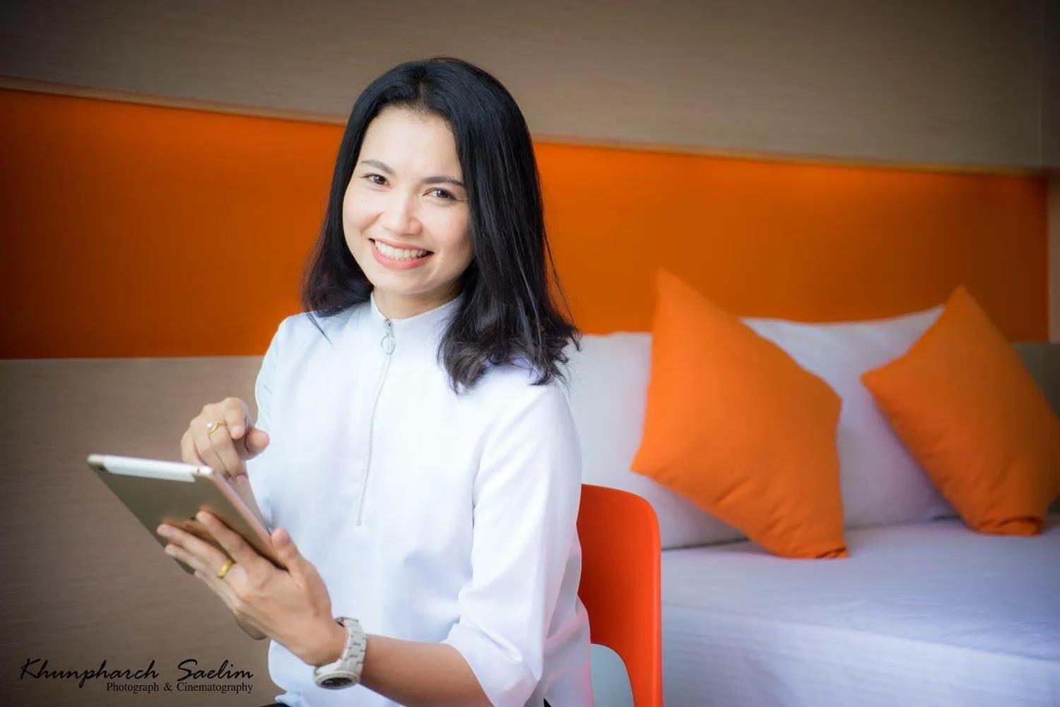 People, Bed in The Lephant Hotel