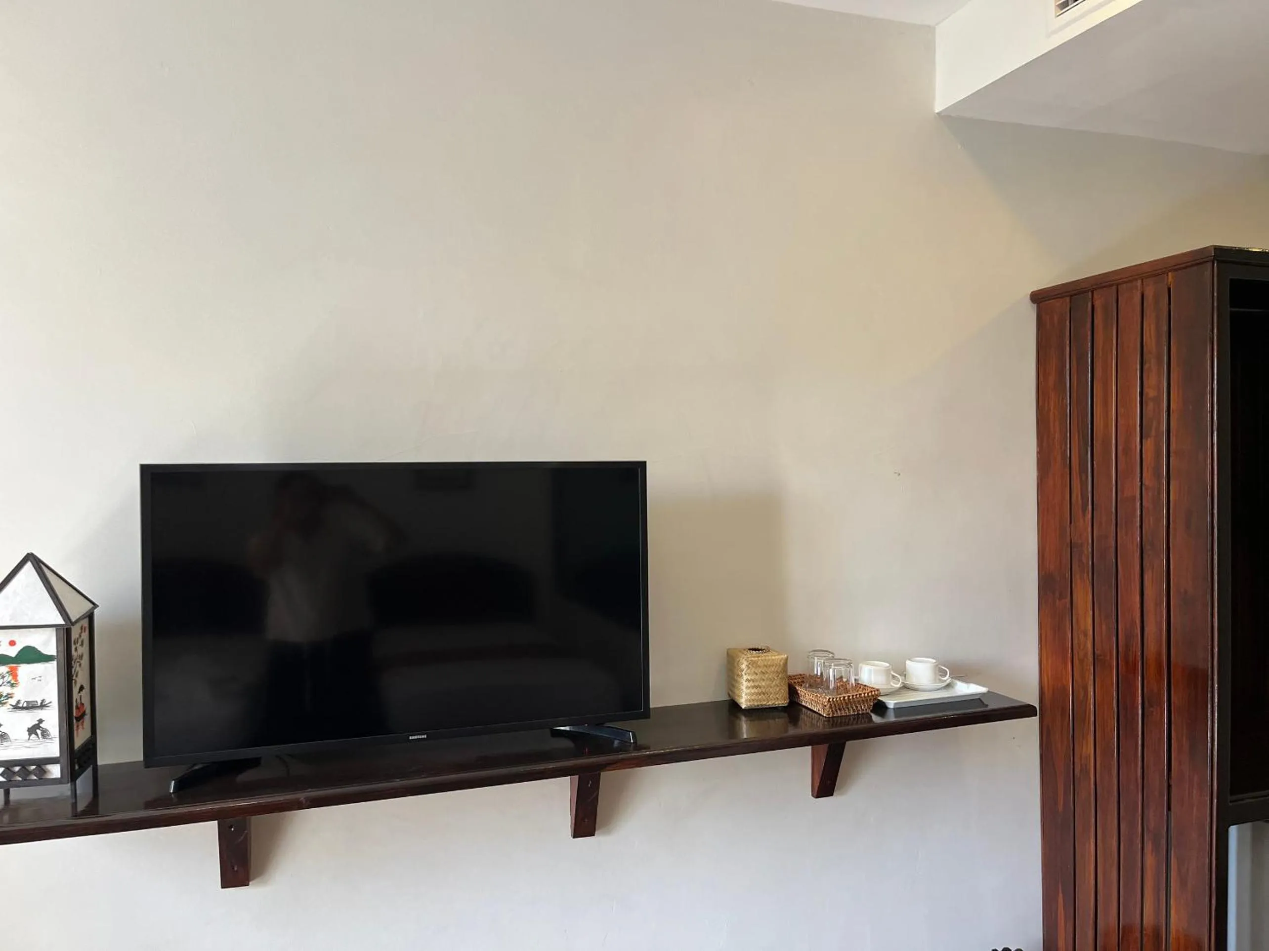 TV and multimedia in Villa Namkhan Heritage