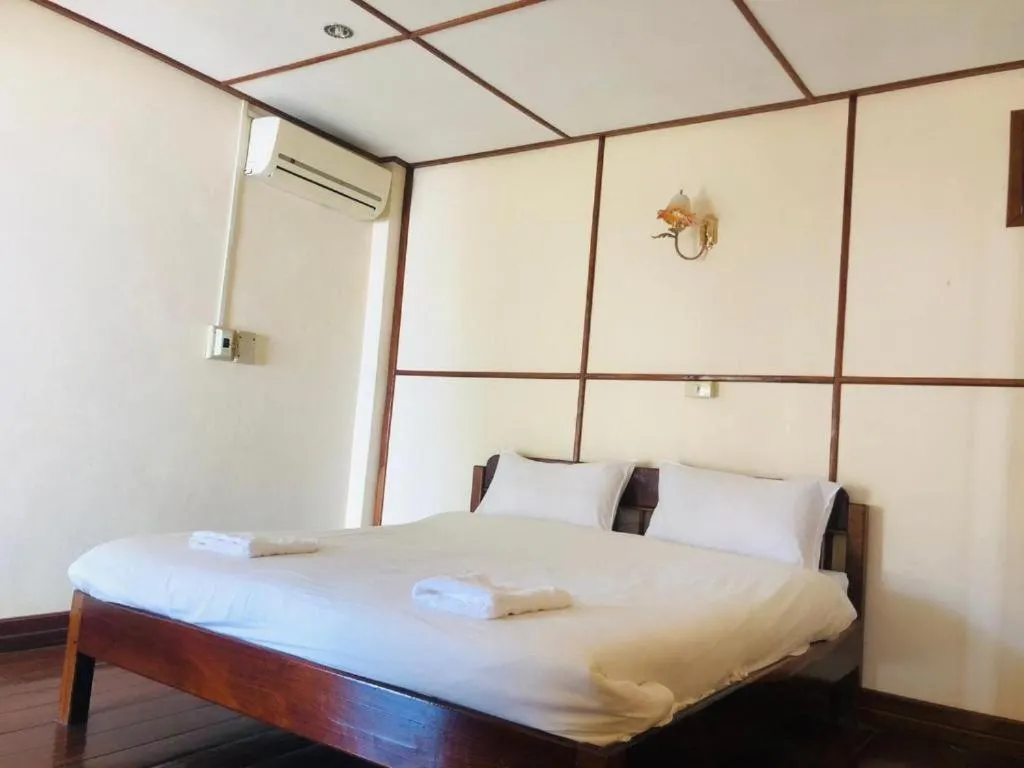 Bed in Bungalows Le Jardin VANGVIENG