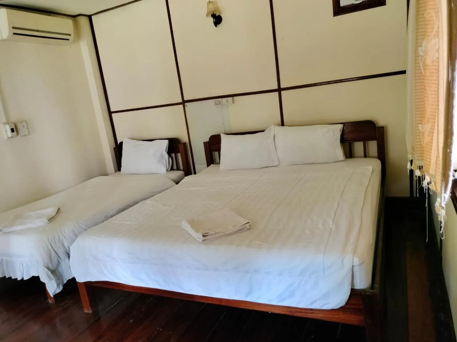 Bed in Bungalows Le Jardin VANGVIENG