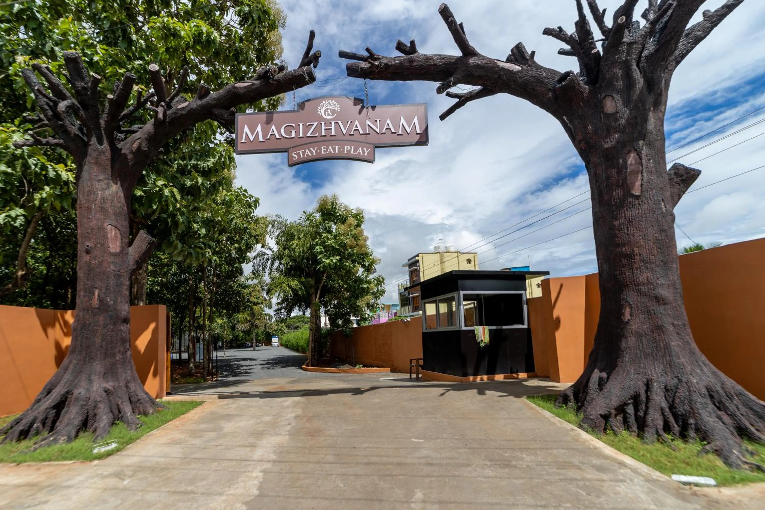 Restaurant/places to eat in Magizhvanam