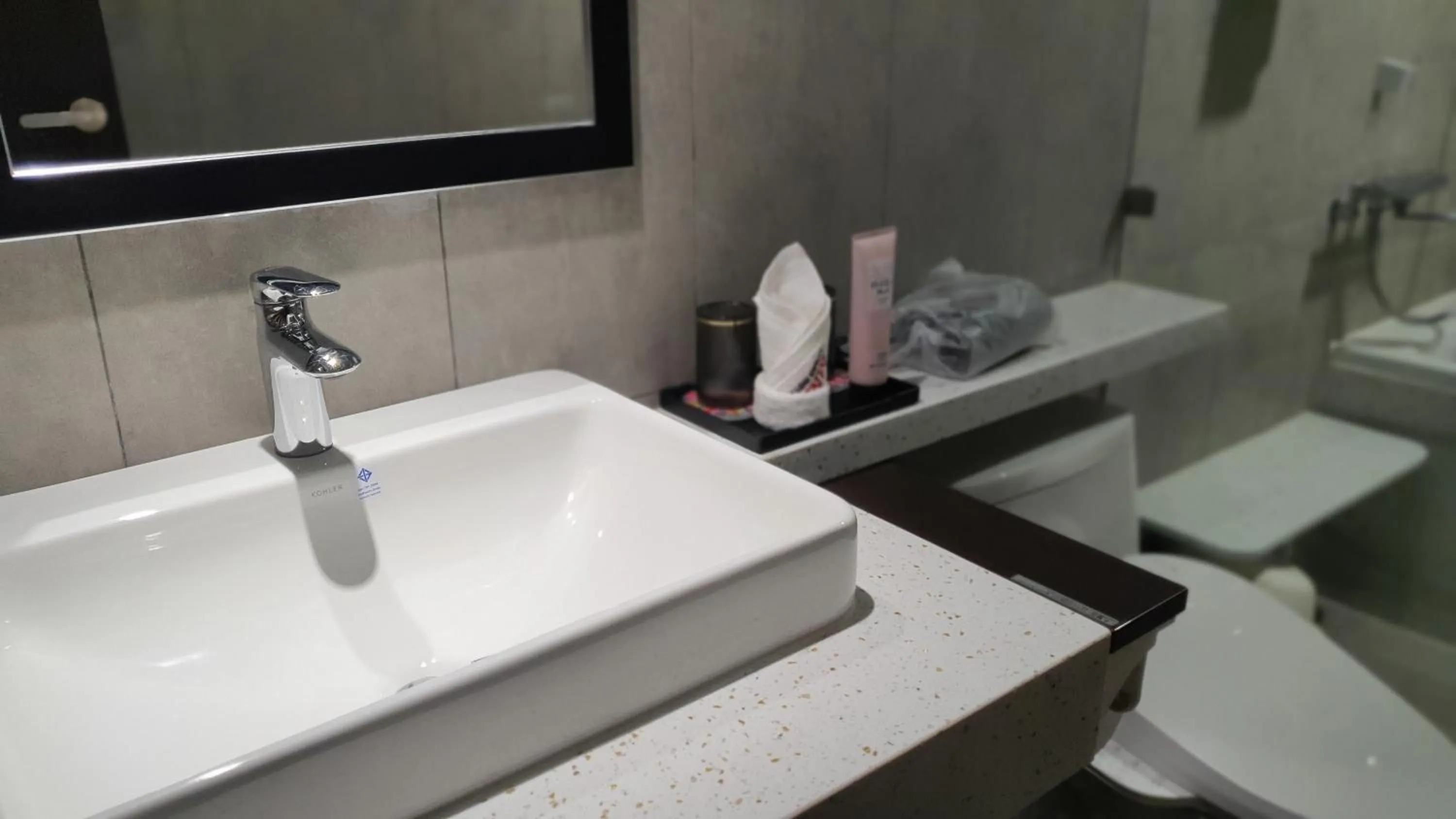 bidet in MOMIZI HANOI 2 - PHAN KE BINH