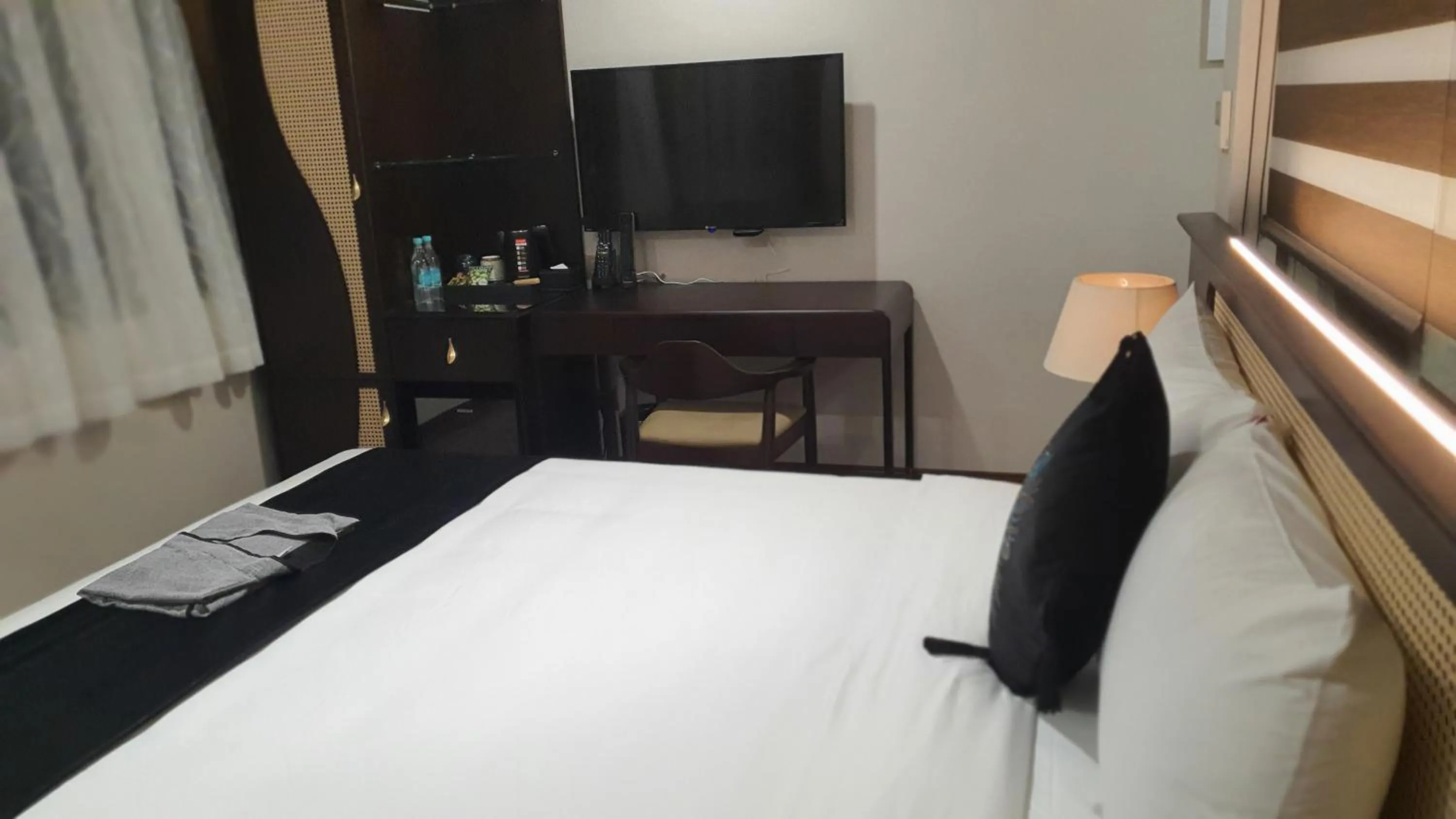 Bed in MOMIZI HANOI 2 - PHAN KE BINH