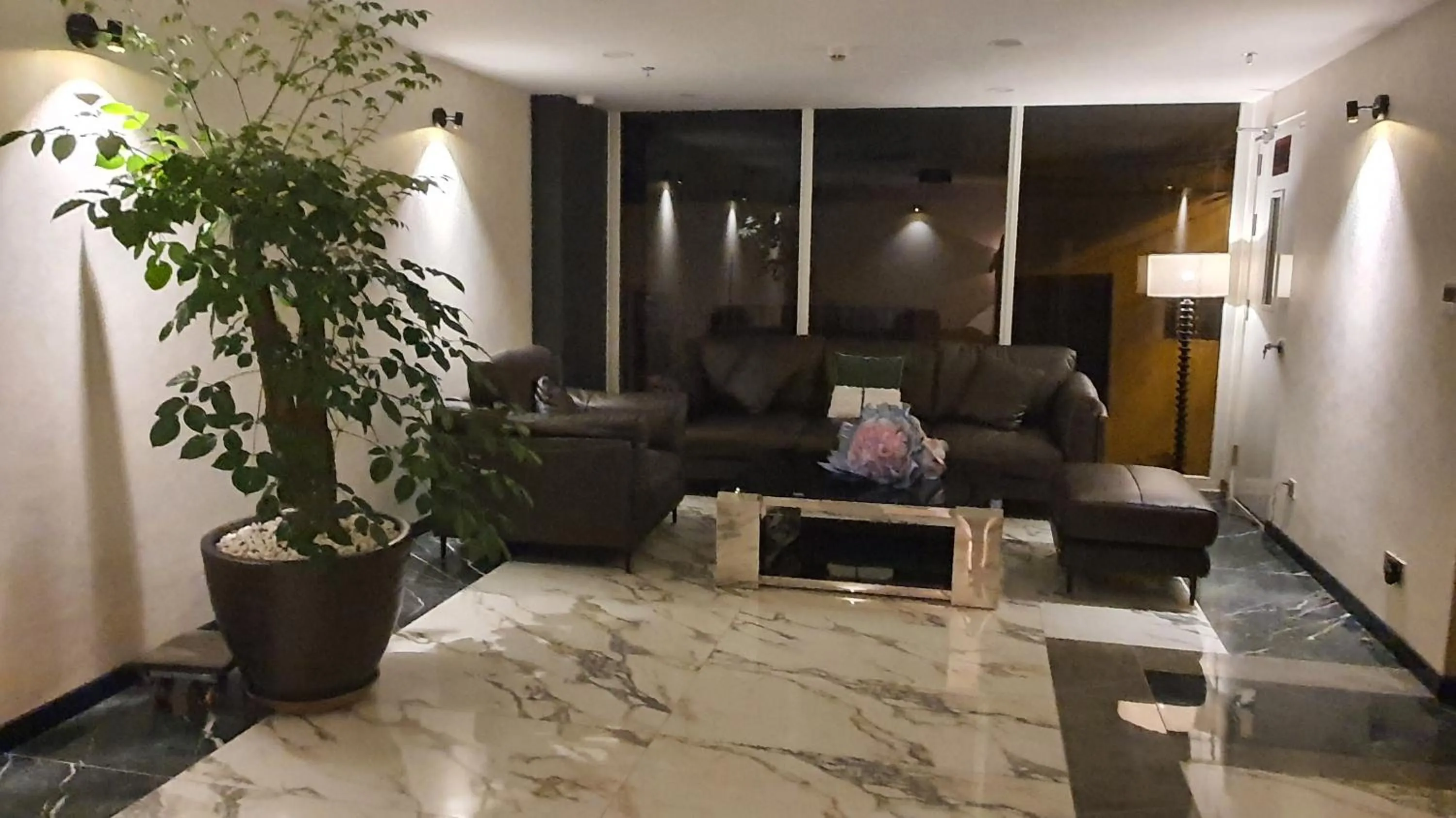 Communal lounge/ TV room in MOMIZI HANOI 2 - PHAN KE BINH