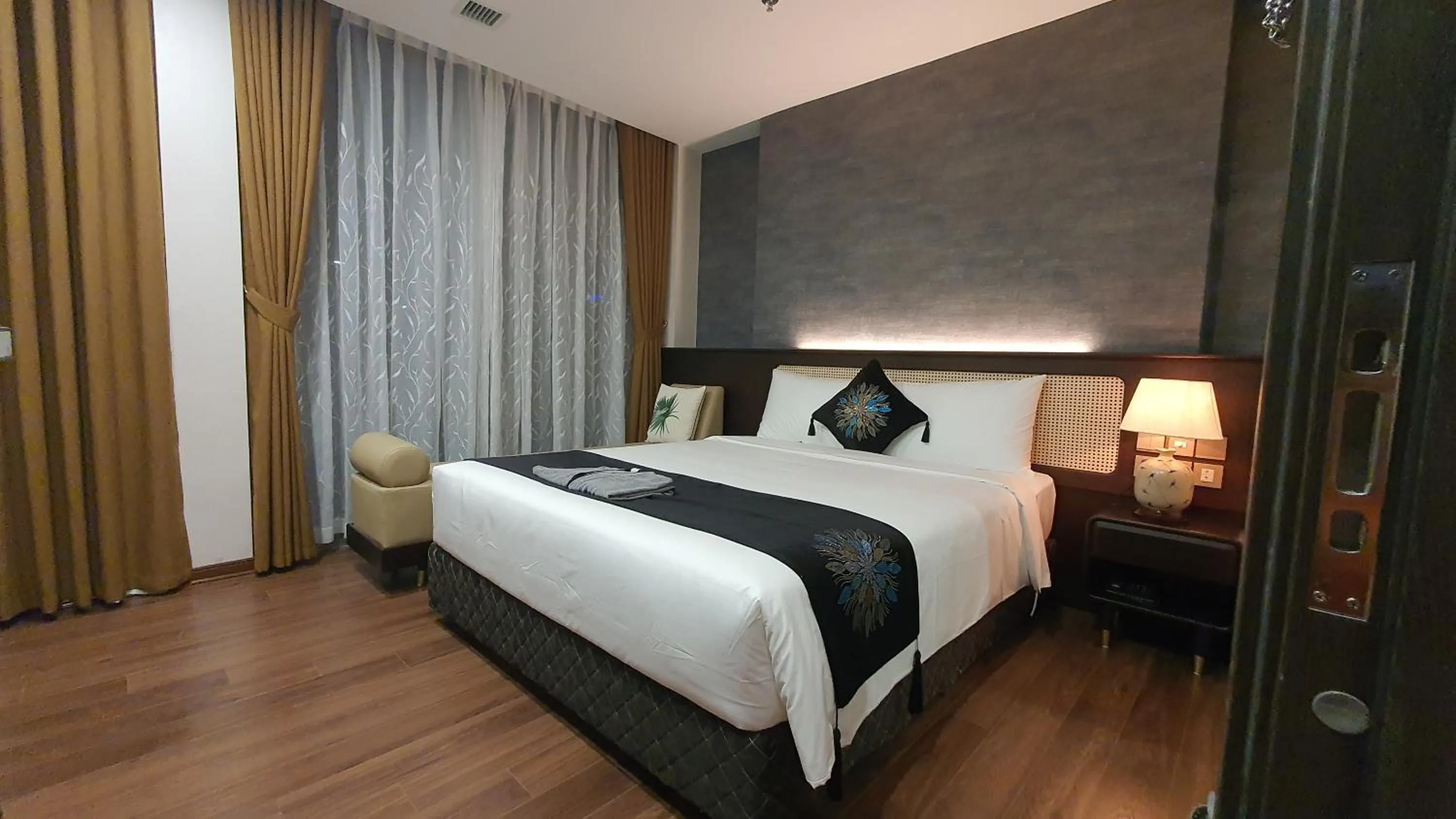 Bed in MOMIZI HANOI 2 - PHAN KE BINH