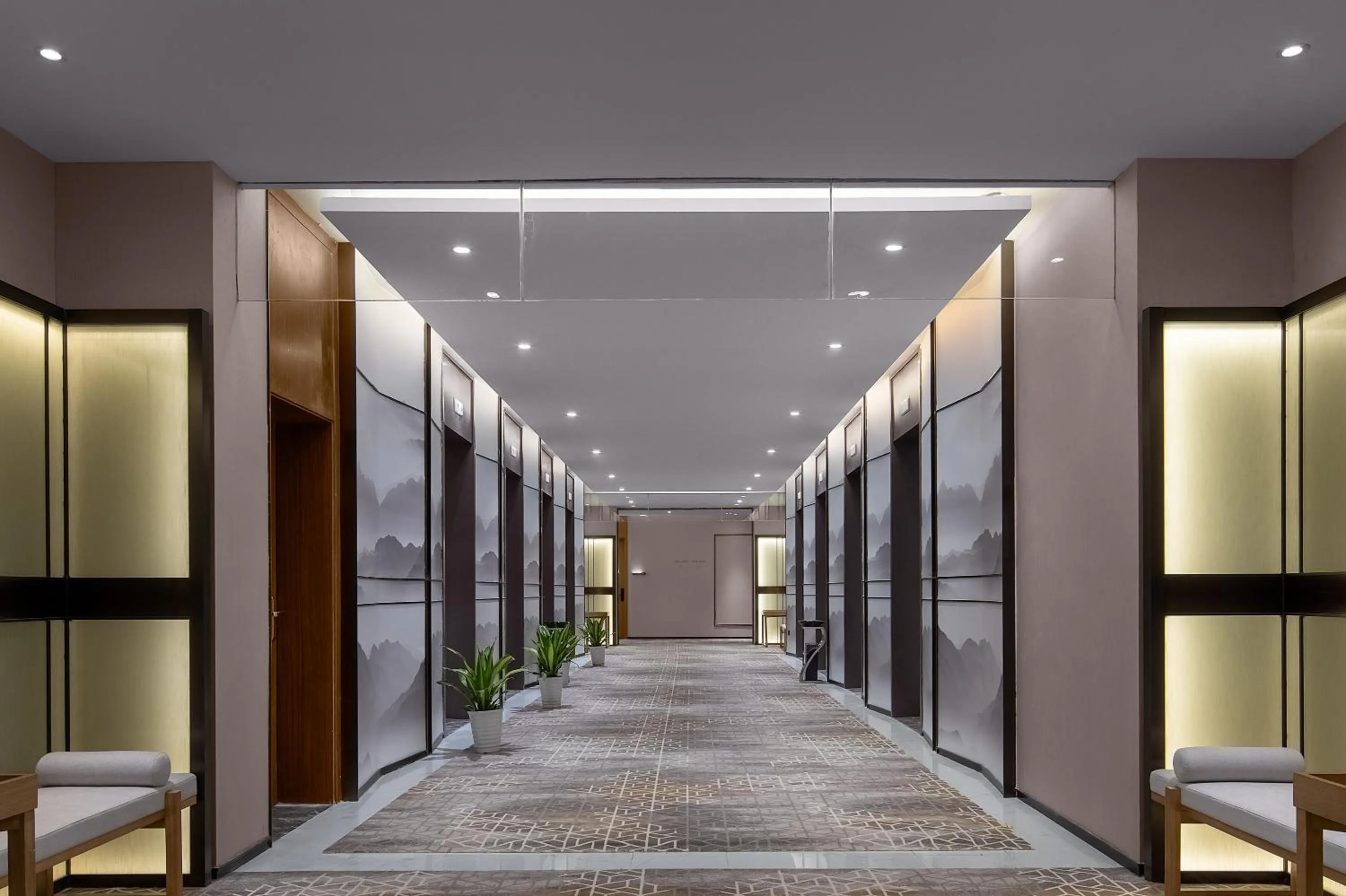 elevator in Metropark Hotel Wuhan