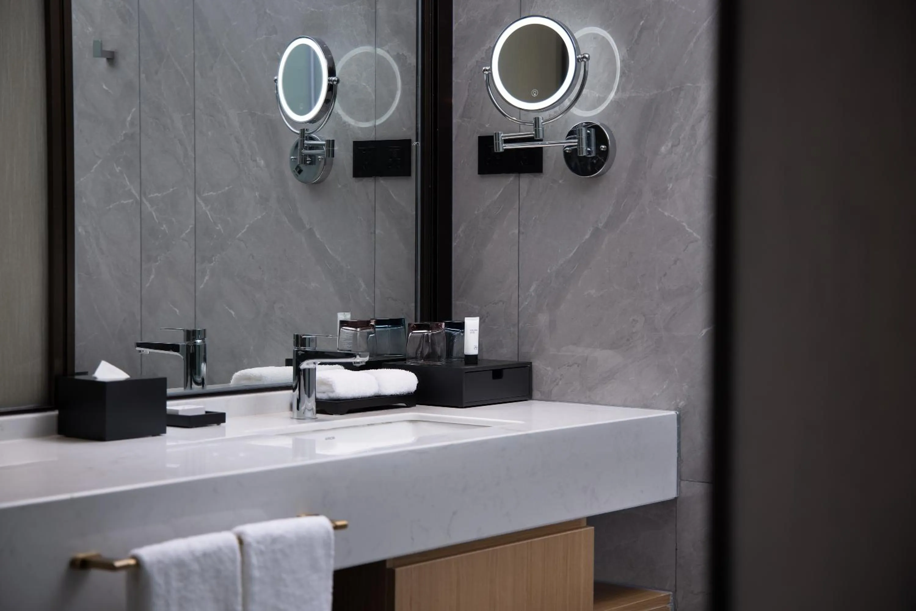 Bathroom in Metropark Hotel Wuhan