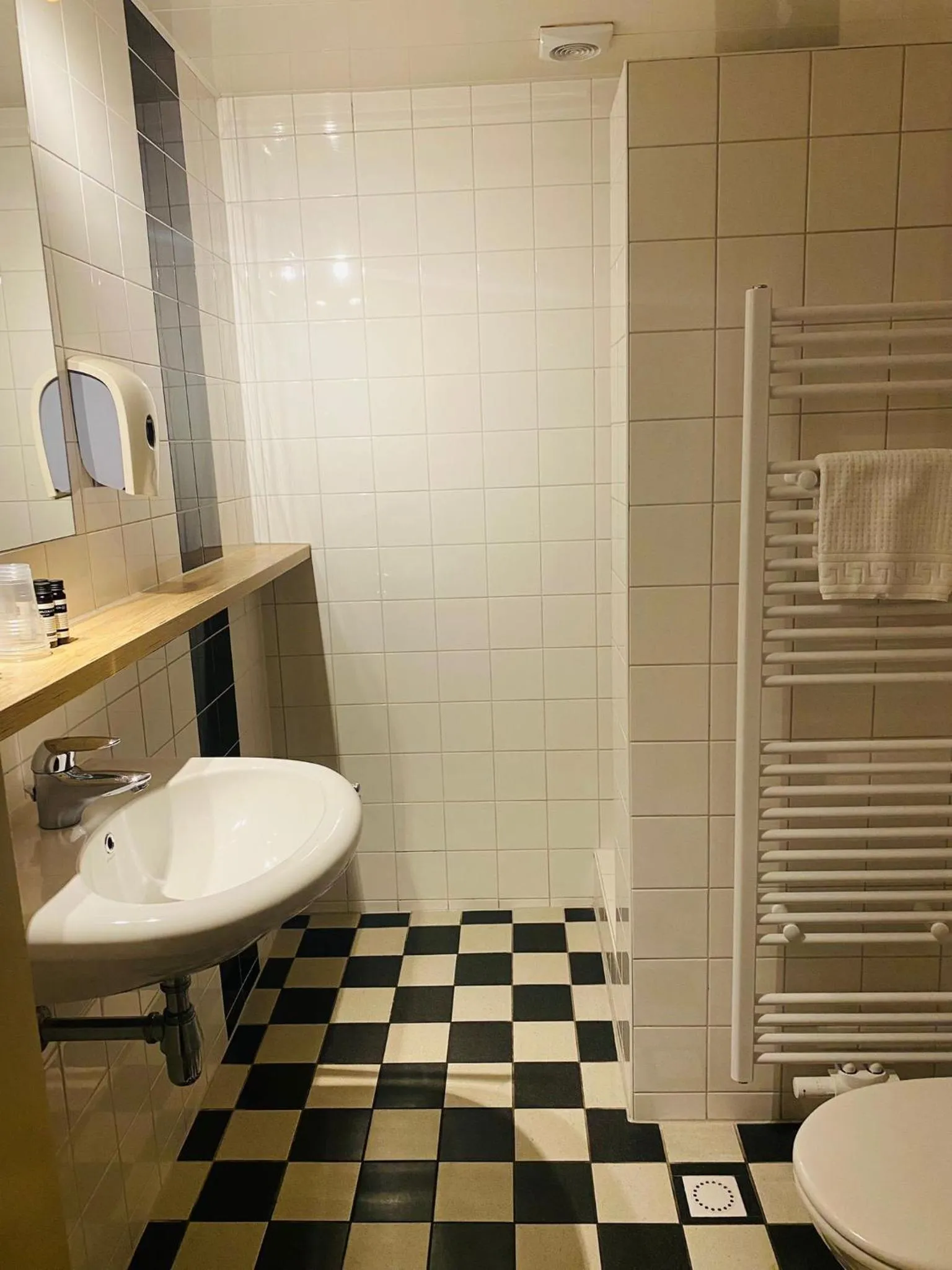 Bathroom in Hotel Restaurant 'de Vossenberg'