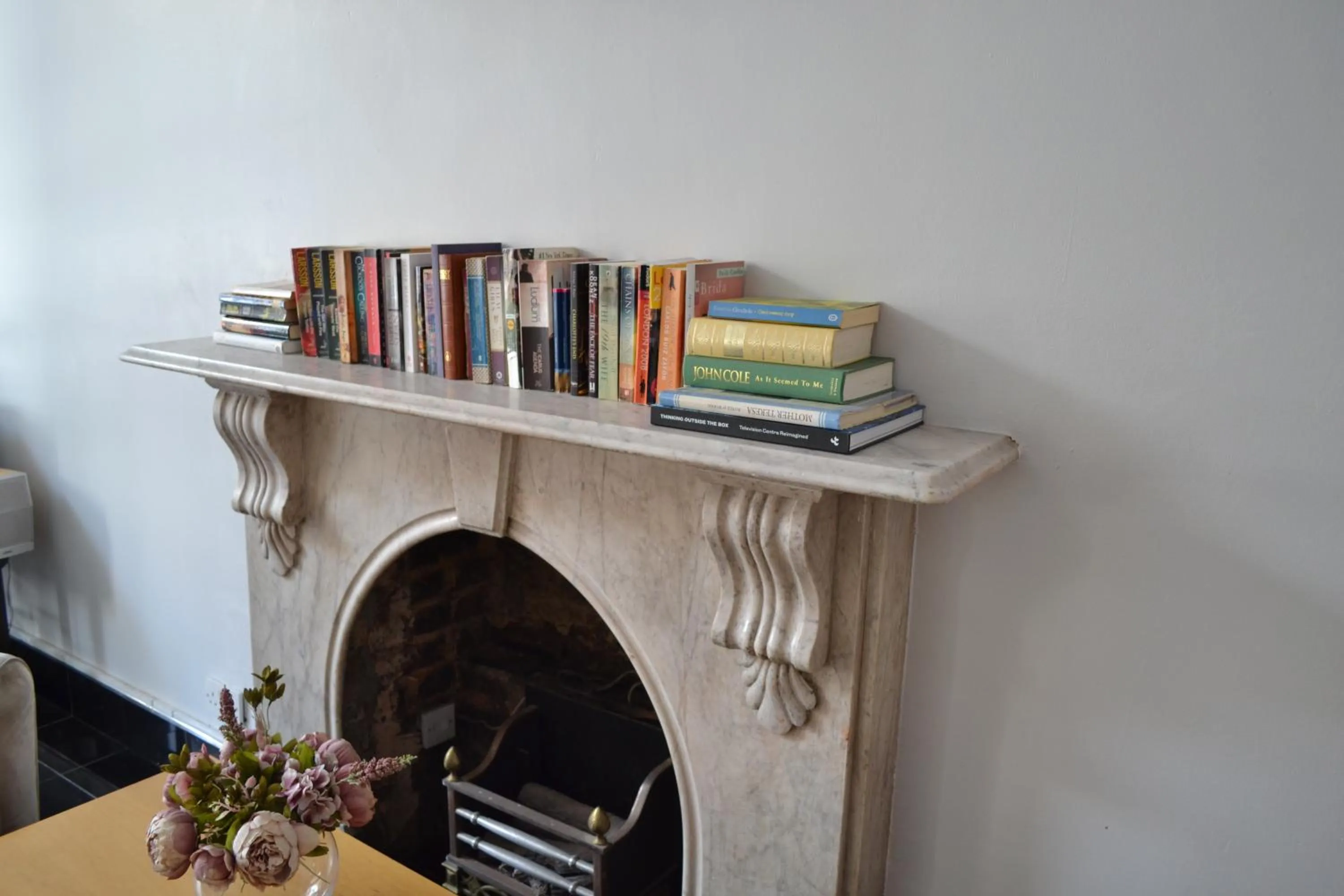 Lounge or bar in My Place Hotel