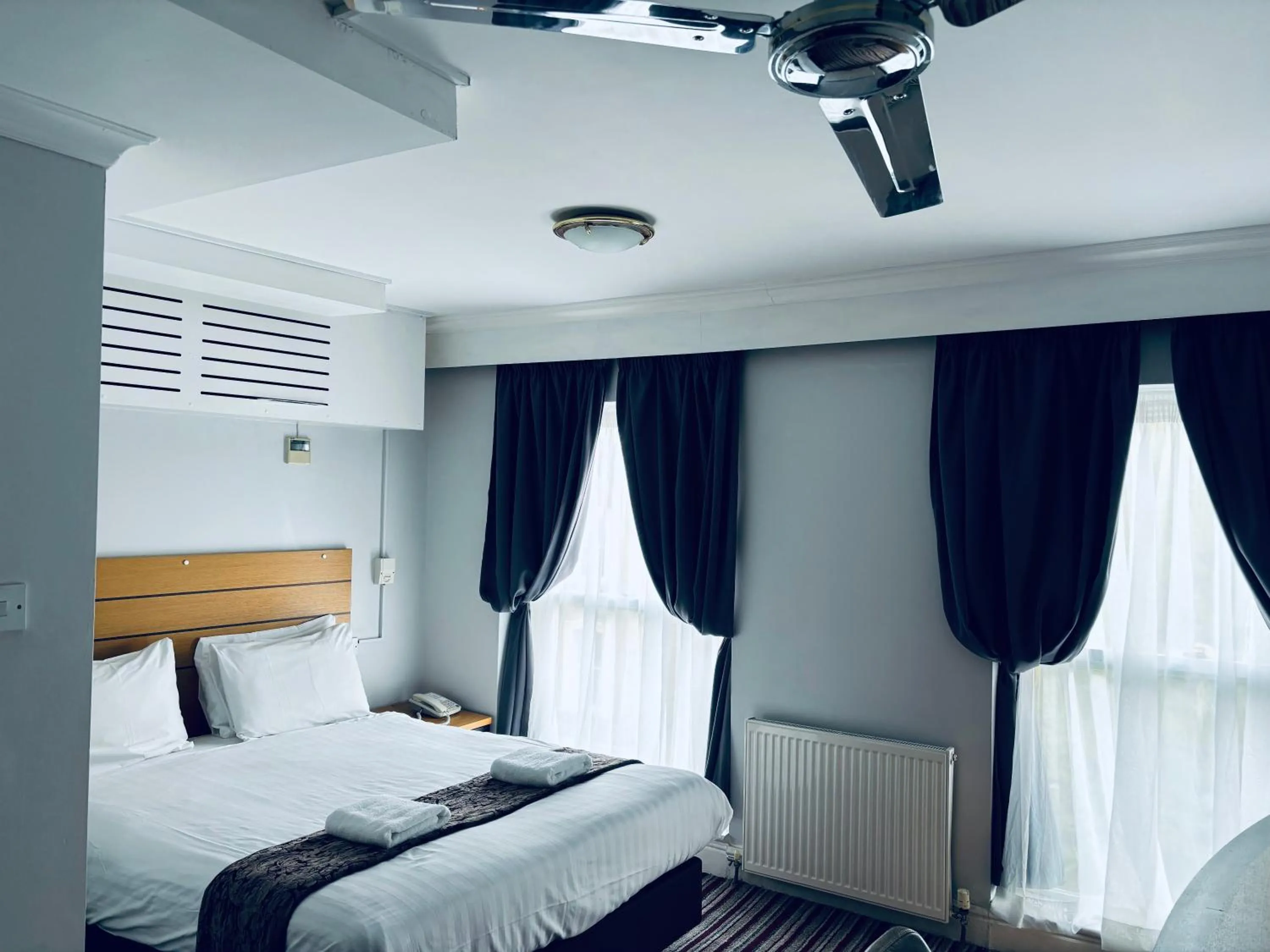 Bed in My Place Hotel