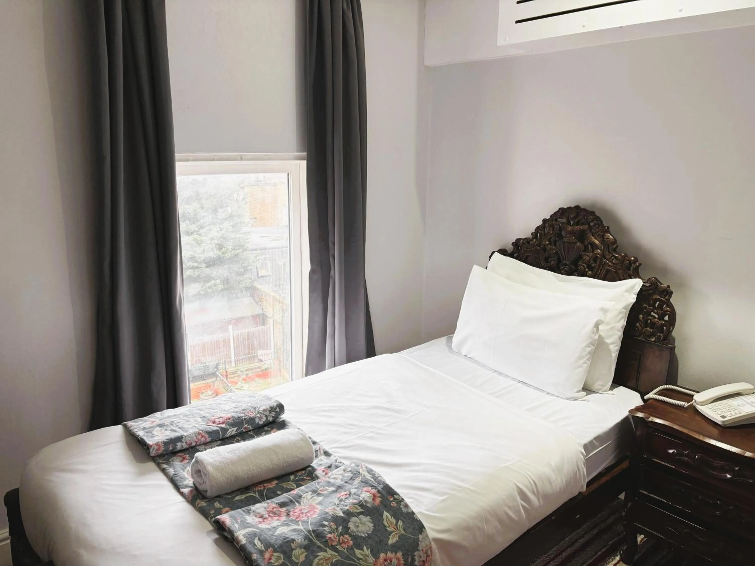 View (from property/room), Bed in My Place Hotel