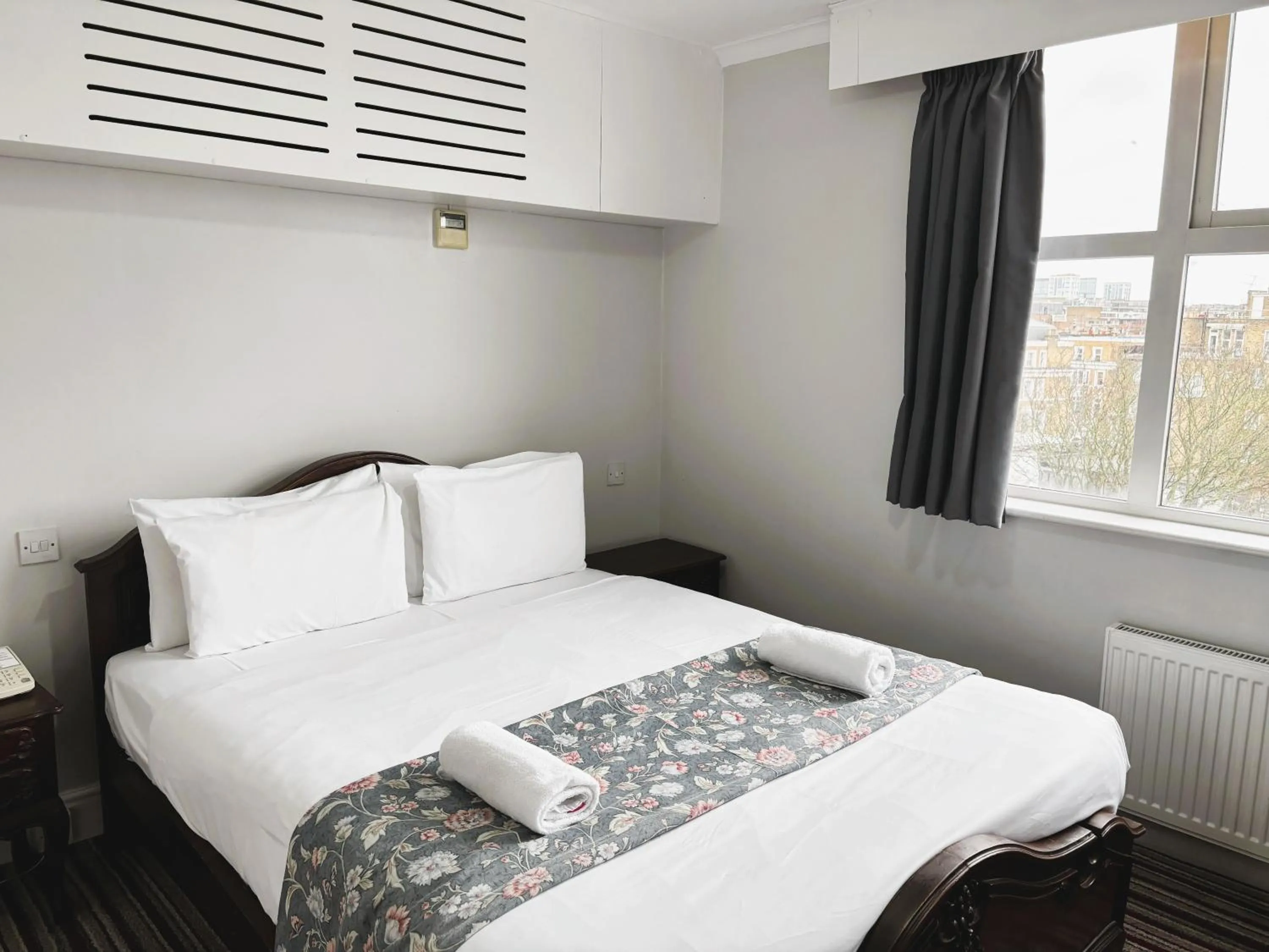 Bed in My Place Hotel