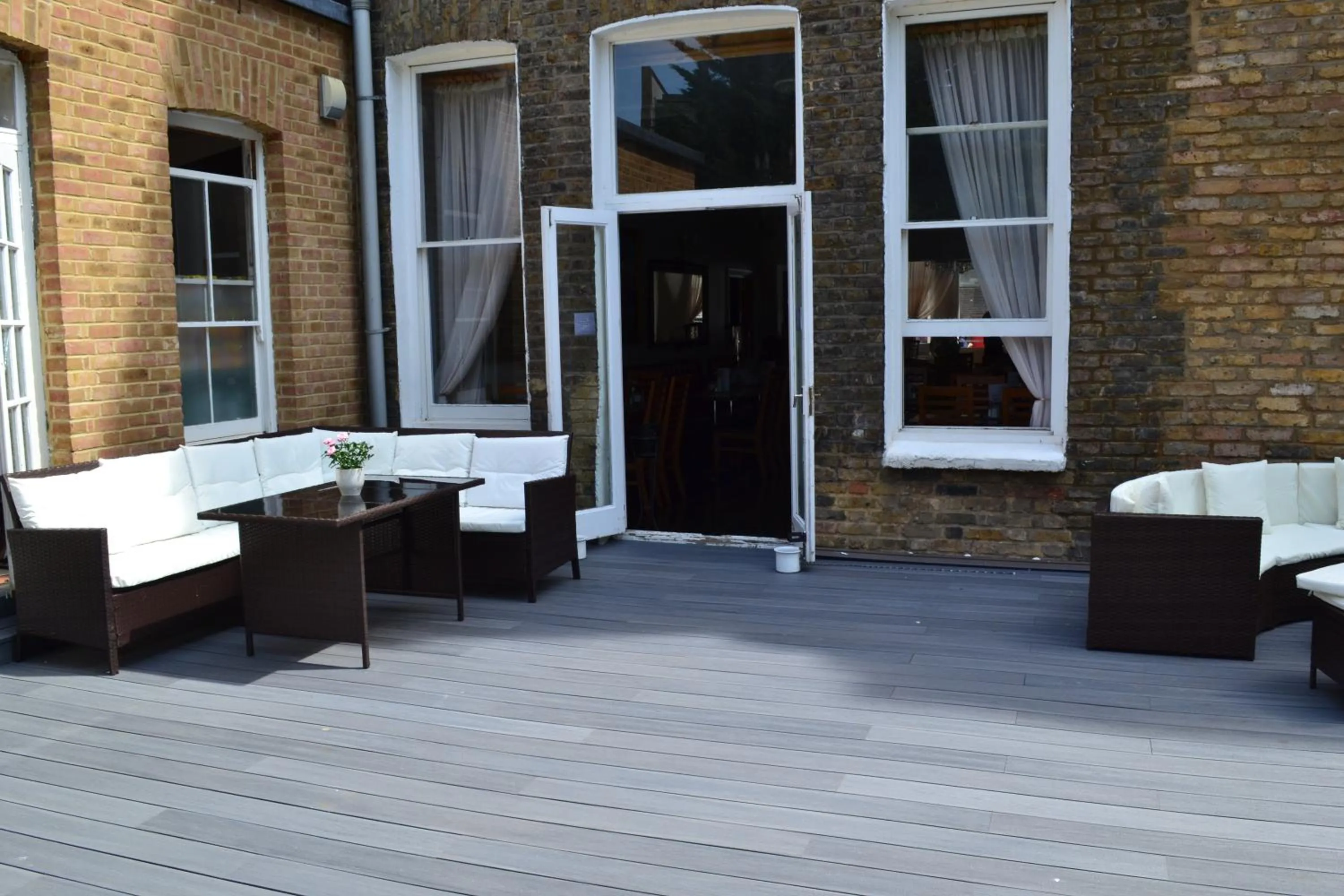 Patio in My Place Hotel