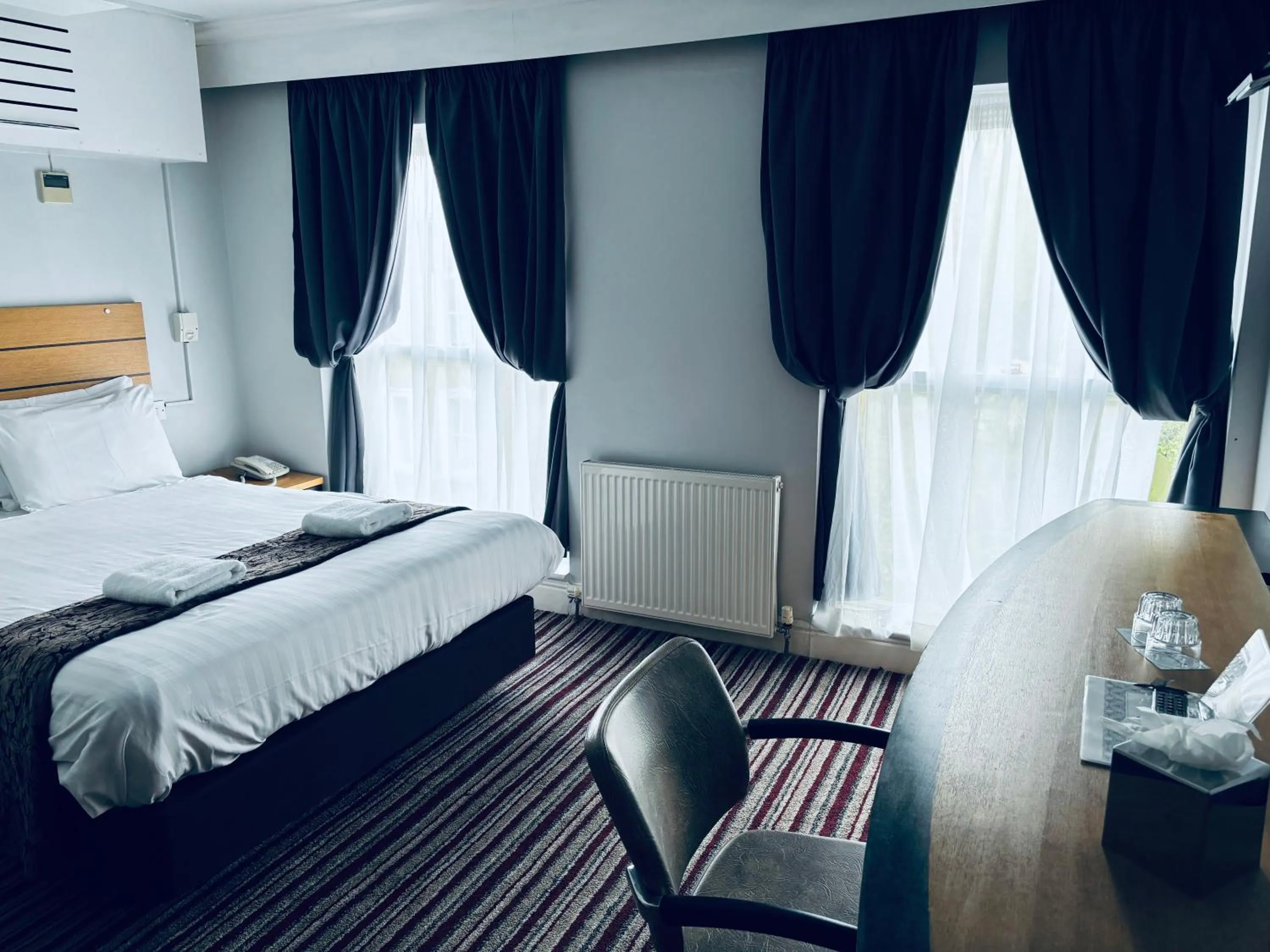 Bed in My Place Hotel