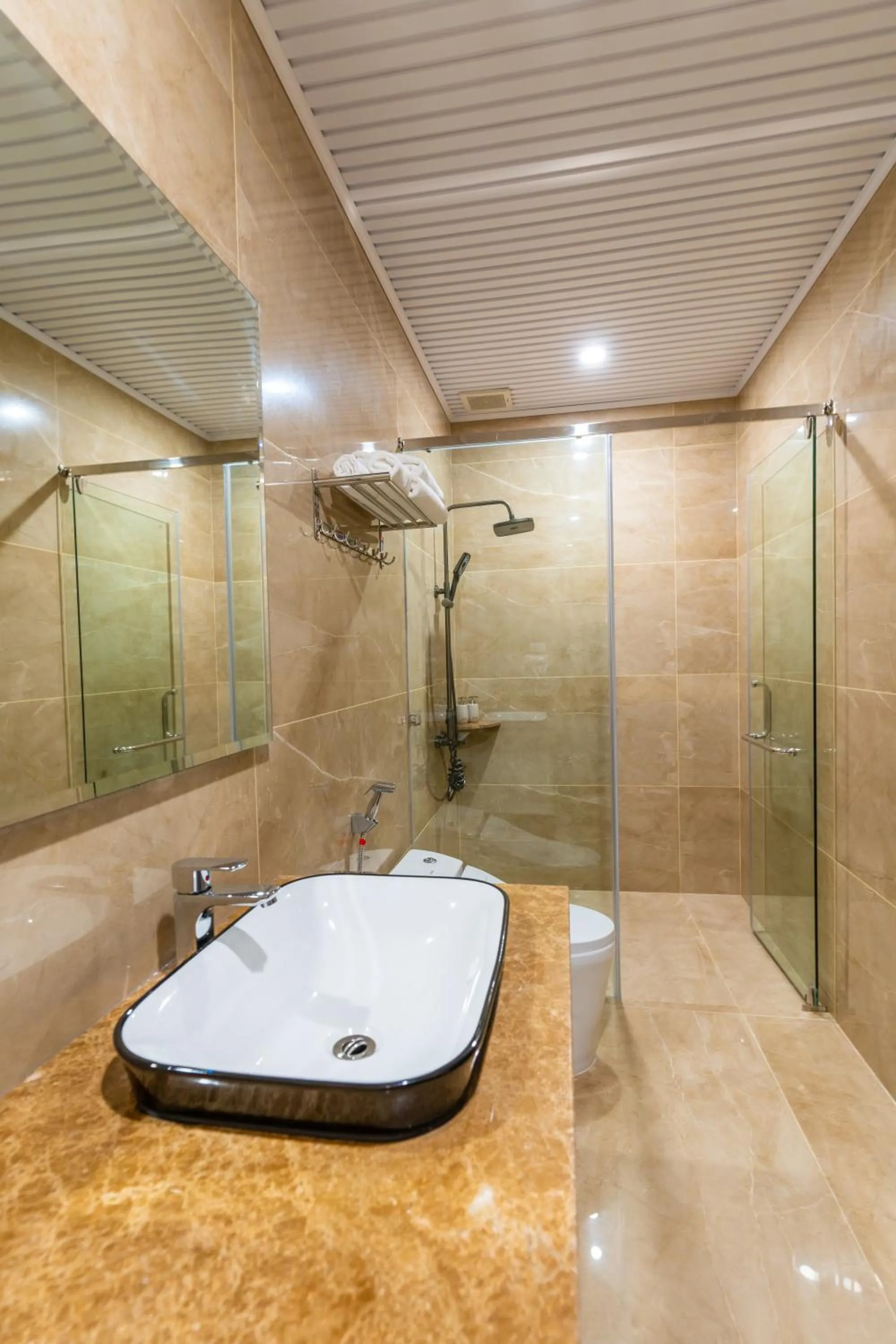 CM Hotel & Apartment