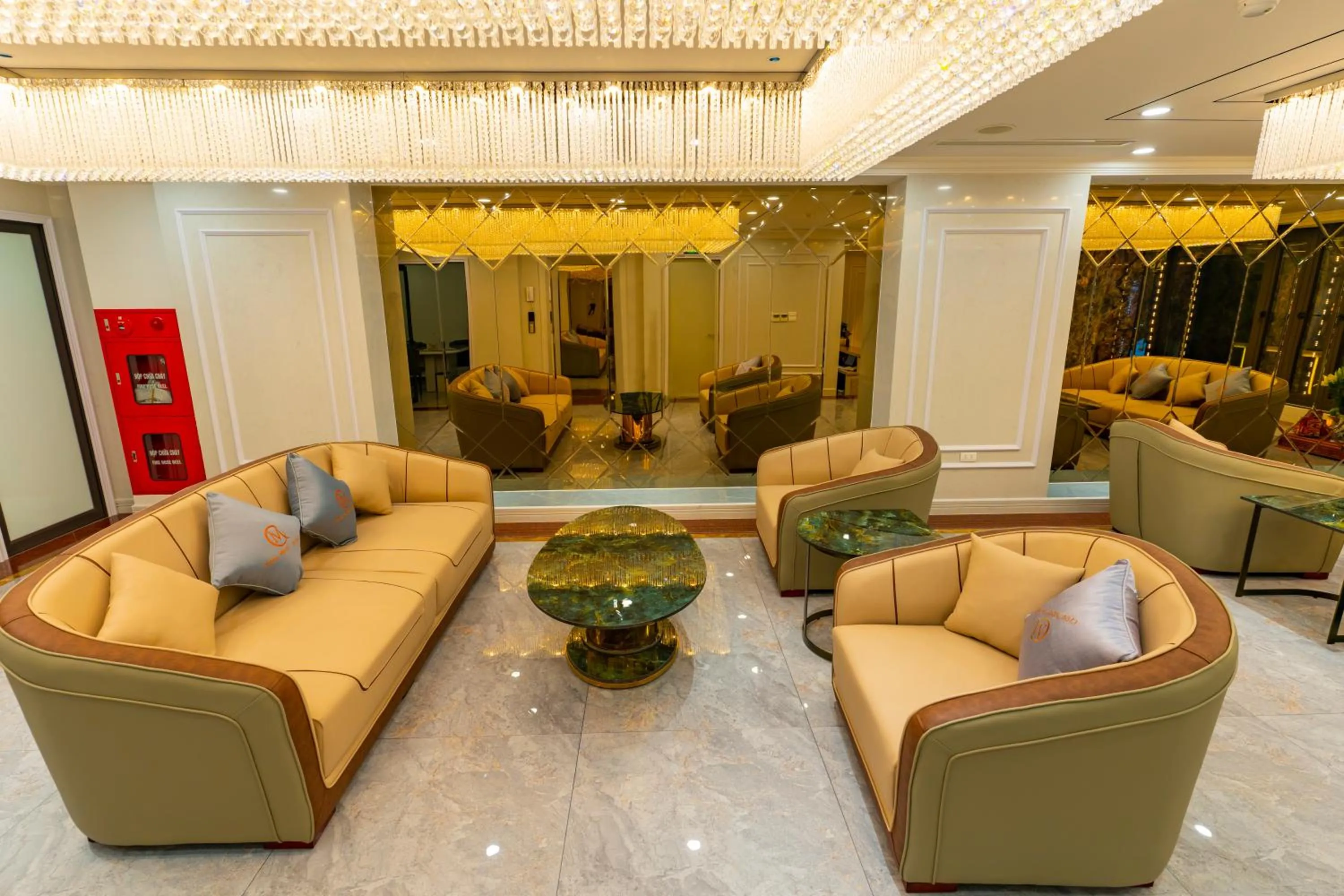 Lobby or reception in CM Hotel & Apartment