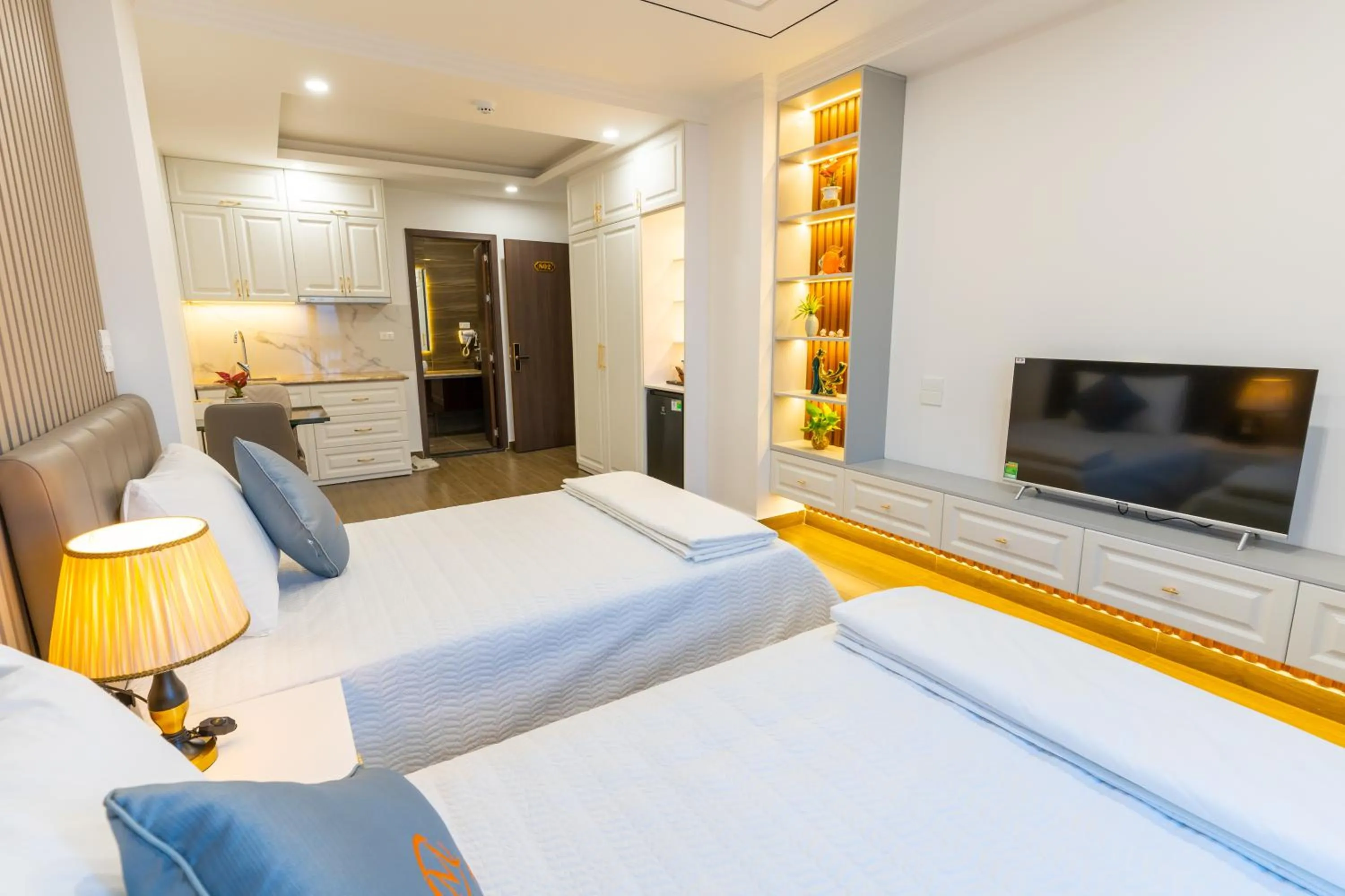 CM Hotel & Apartment