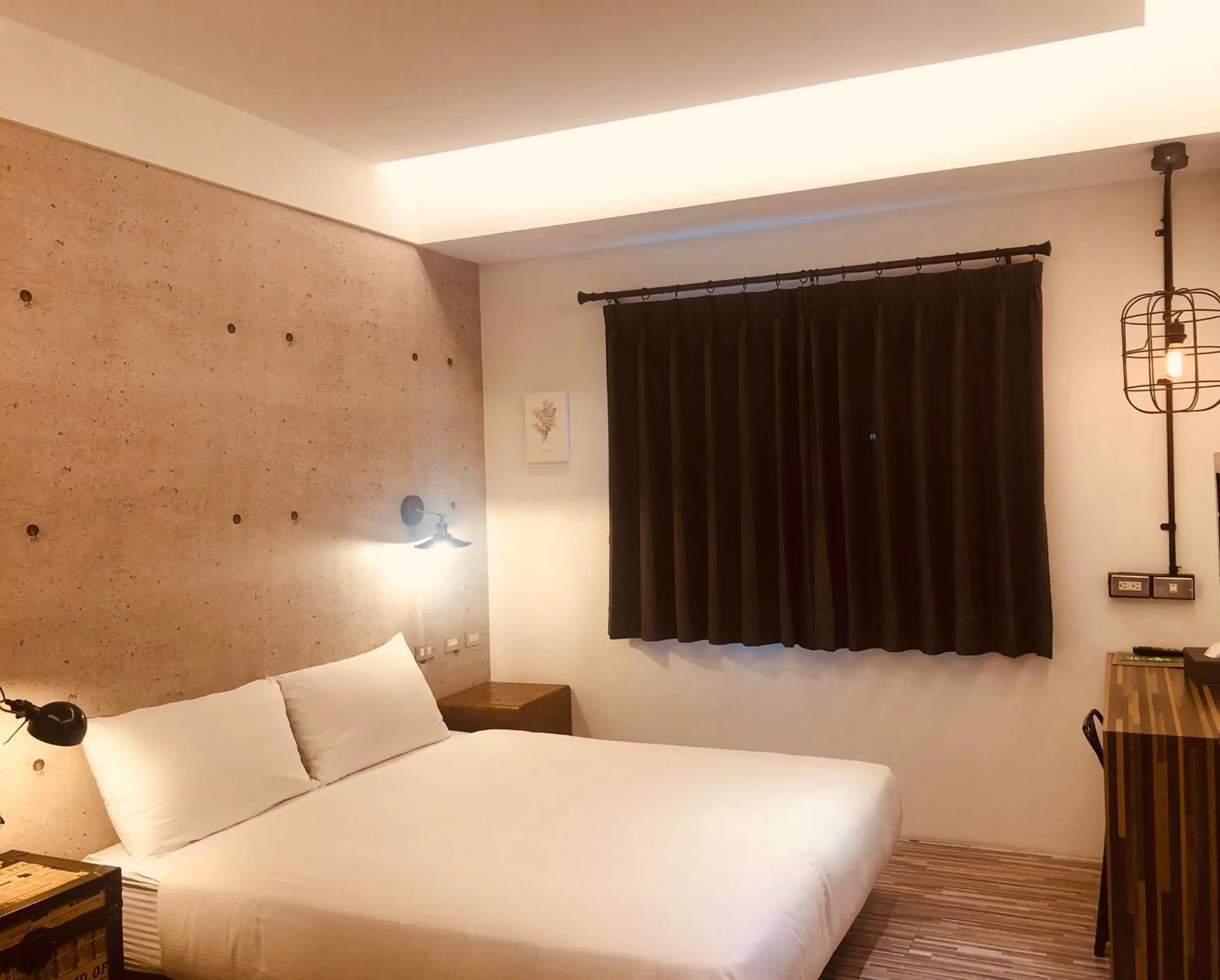 bunk bed, Bed in 仁愛小公館-市區近東大門