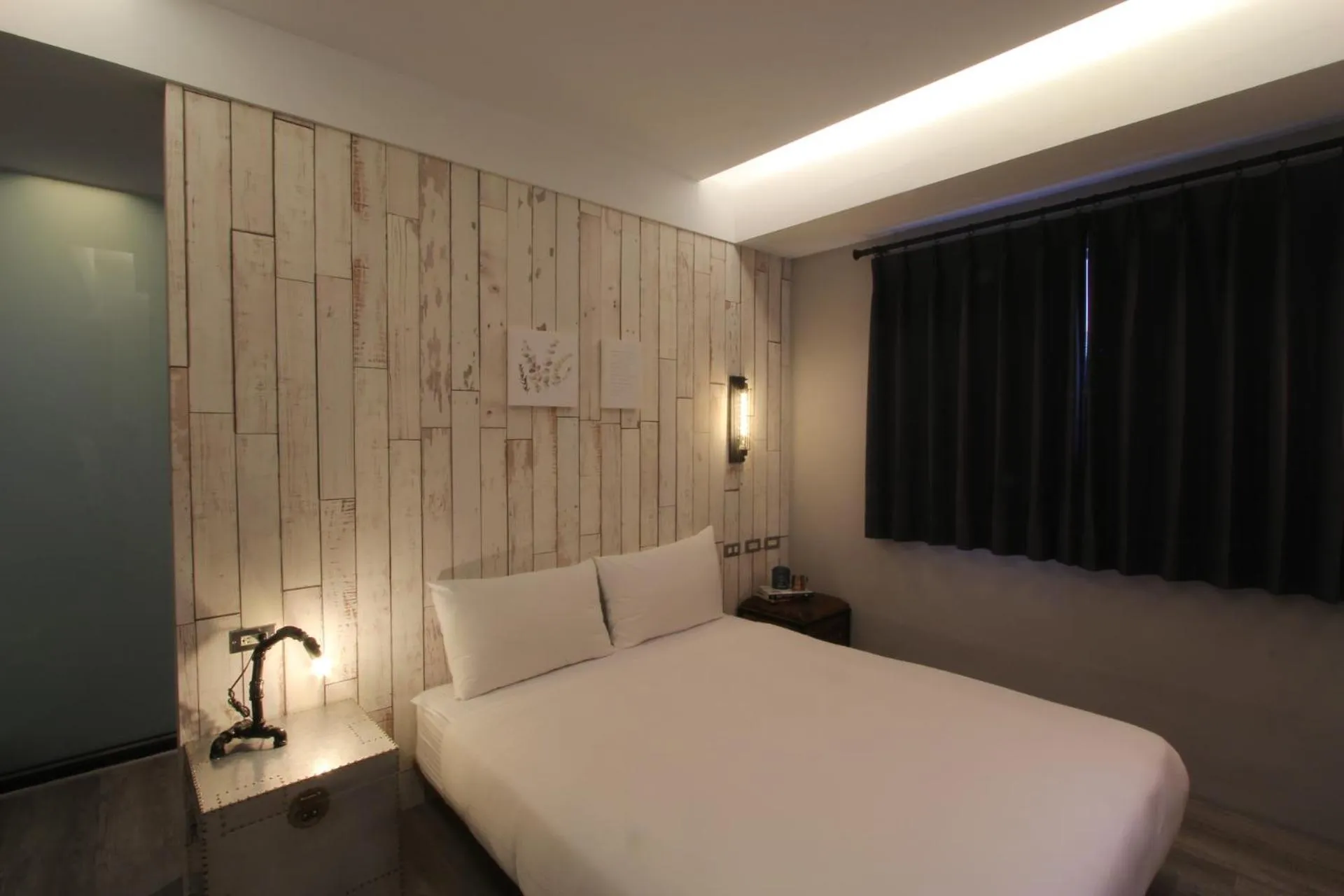 bunk bed, Bed in 仁愛小公館-市區近東大門