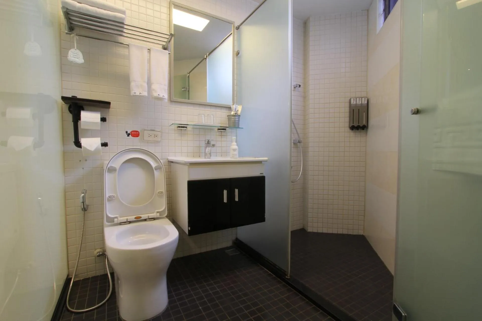 Bathroom in 仁愛小公館-市區近東大門